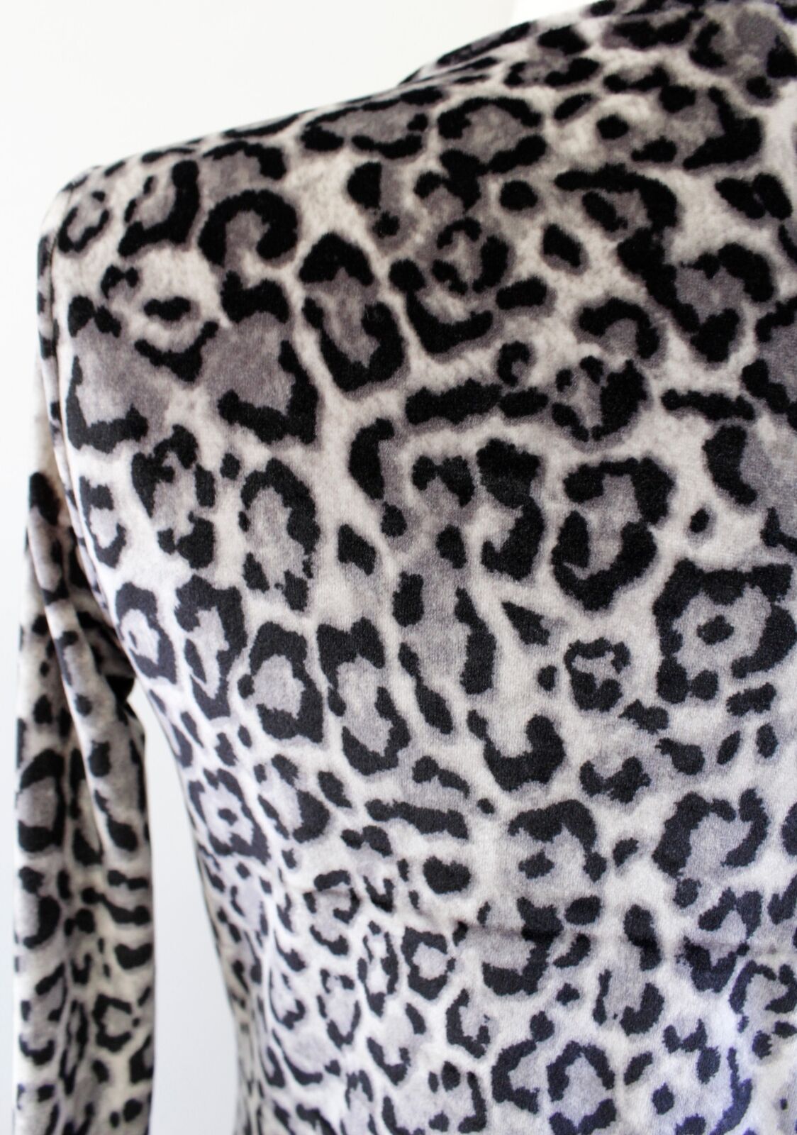 Michael Kors Gray Black Velvet Leopard Print Chain Neck Mini Fitted Dress Sz XS