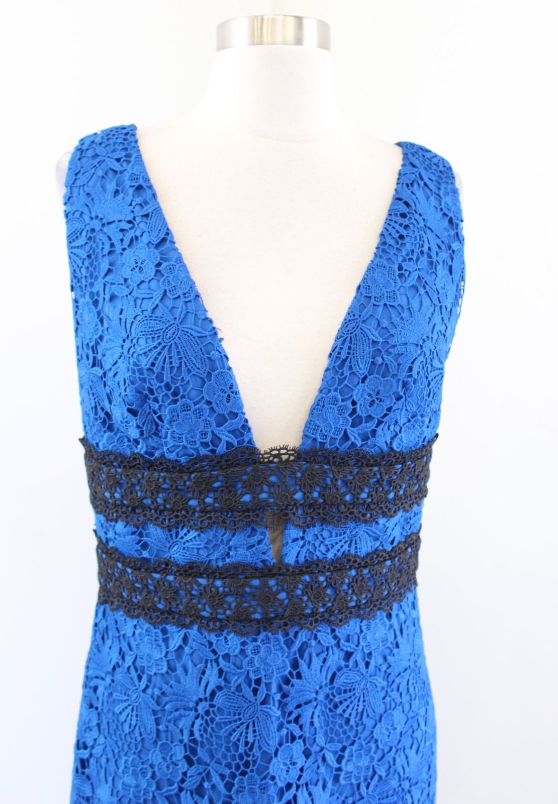 NWT Diane Von Furstenberg Viera Blue Lace Plunge V Neck Sheath Dress Size 6