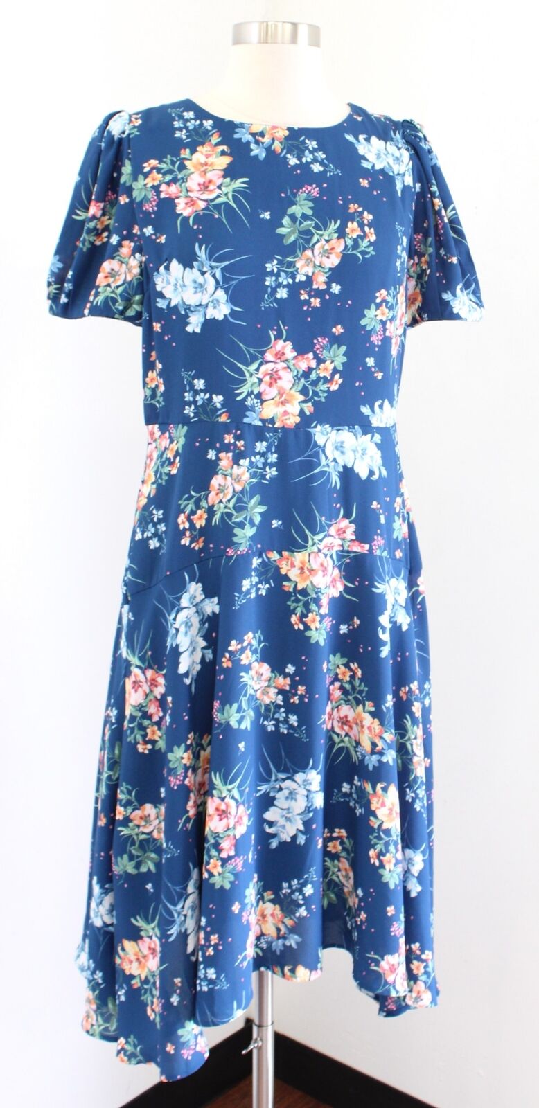 NWT Ann Taylor Loft Blue Floral A Line Asymmetric Hem Dress Size 4 Short Sleeve