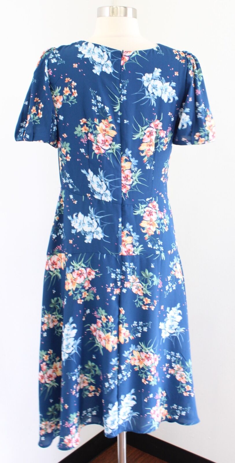 NWT Ann Taylor Loft Blue Floral A Line Asymmetric Hem Dress Size 4 Short Sleeve