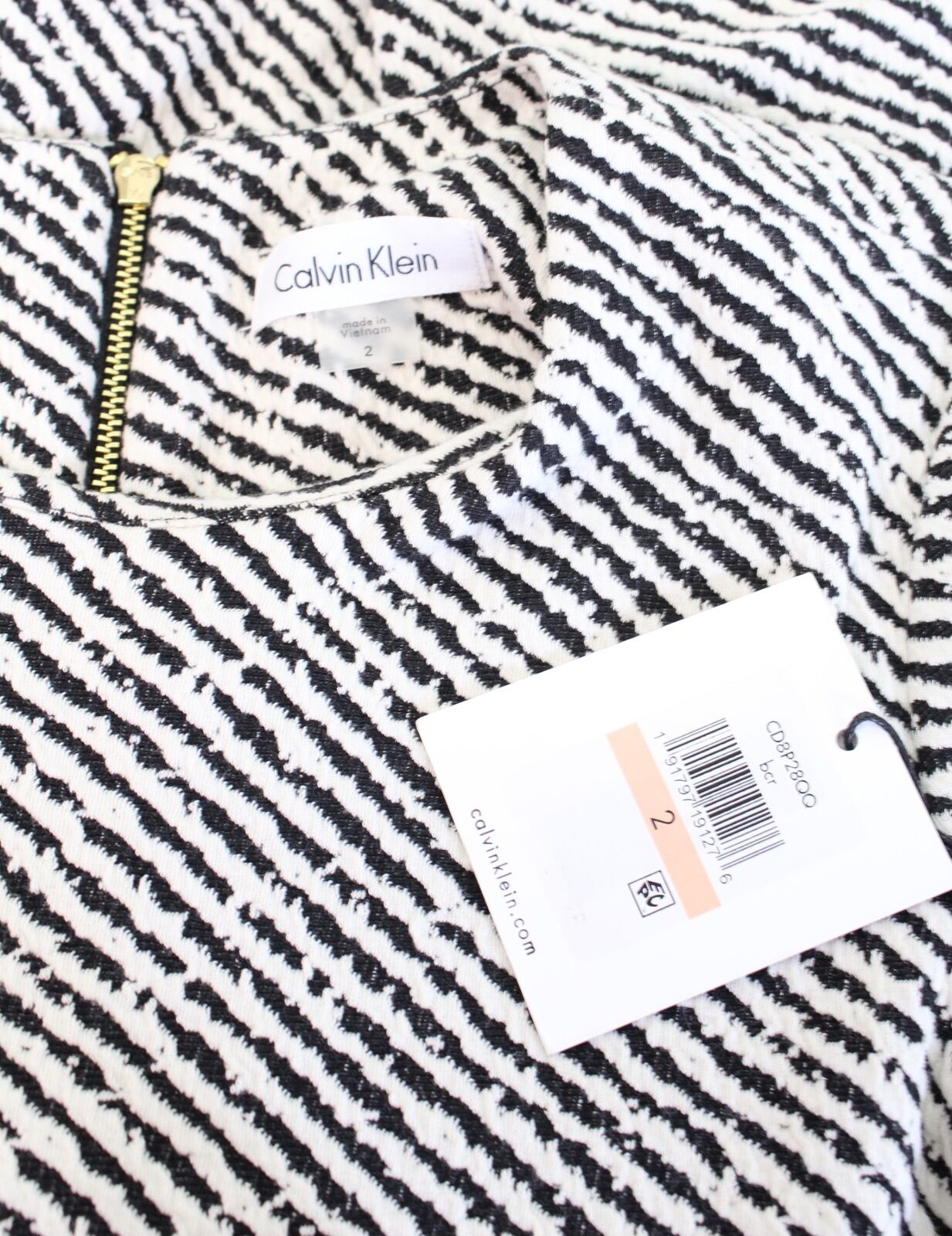 NWT Calvin Klein Black White Striped Knit Short Sleeve Sheath Dress Size 2