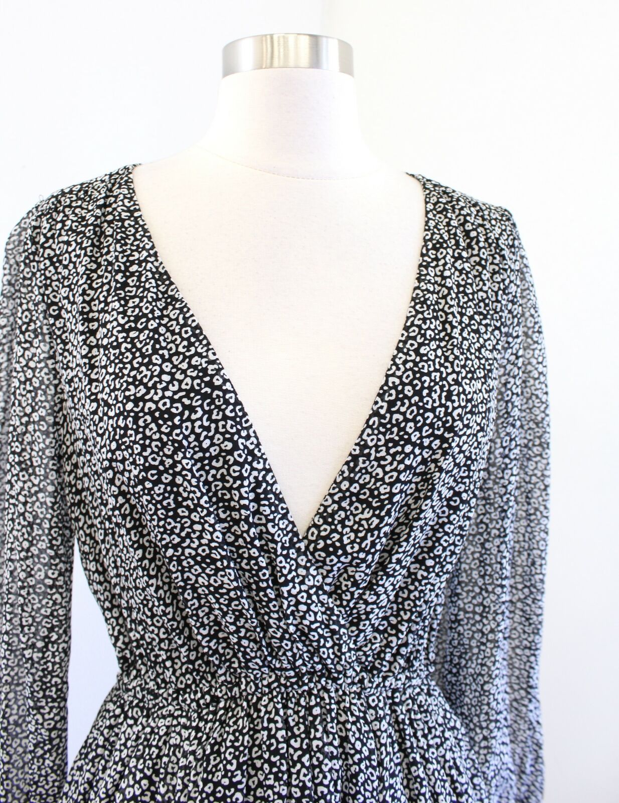 Maeve Anthropologie Carolyn Black White Leopard Print V Neck Mini Dress Size XS