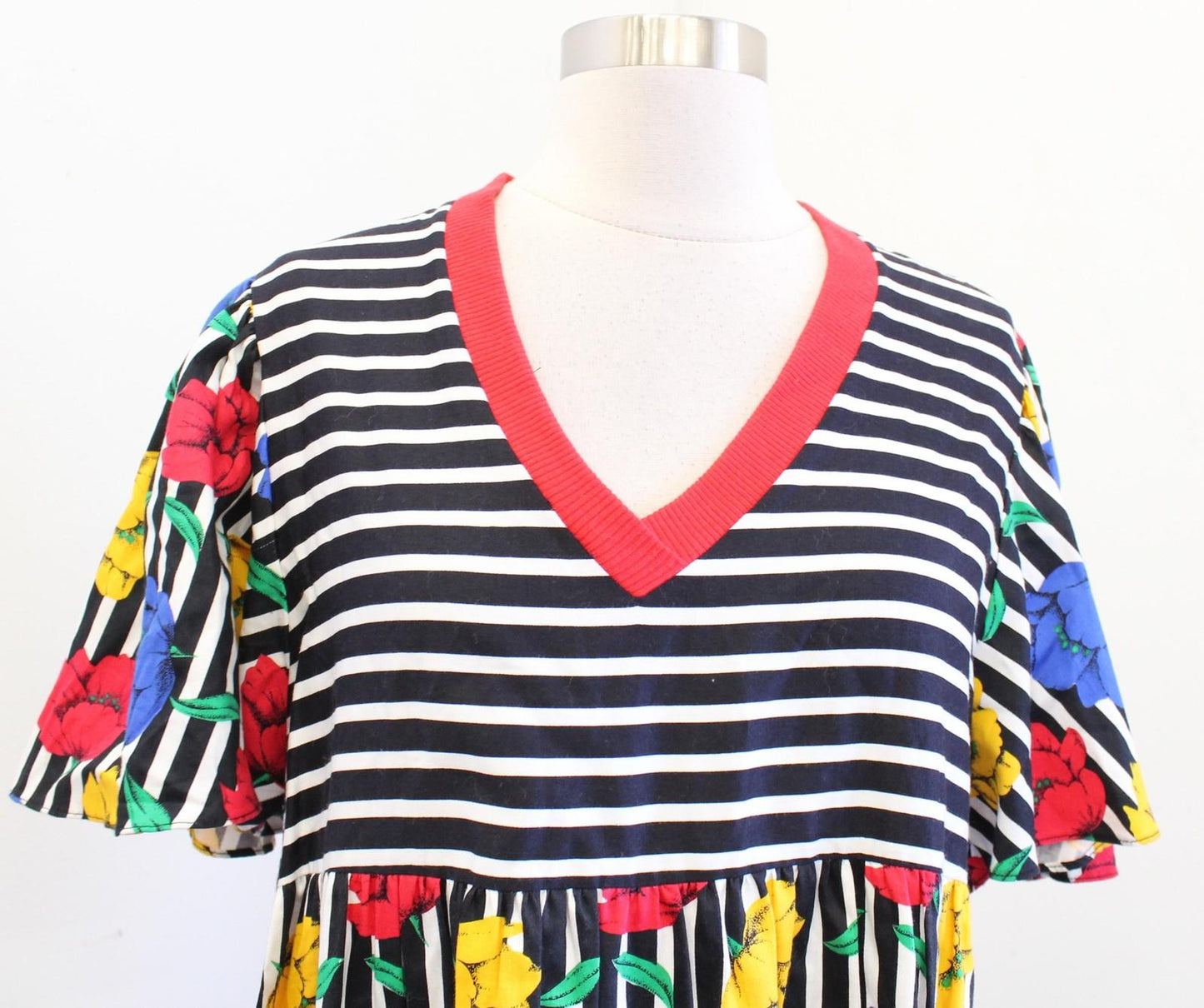 Vtg Black White Colorful Floral Striped House Dress Size S Retro Funky Unique