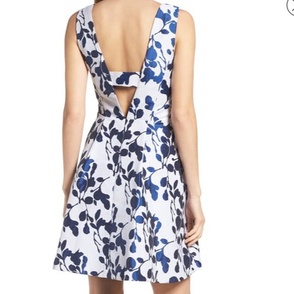 Betsey Johnson Blue White Textured Floral Print Fit and Flare Dress Size 6