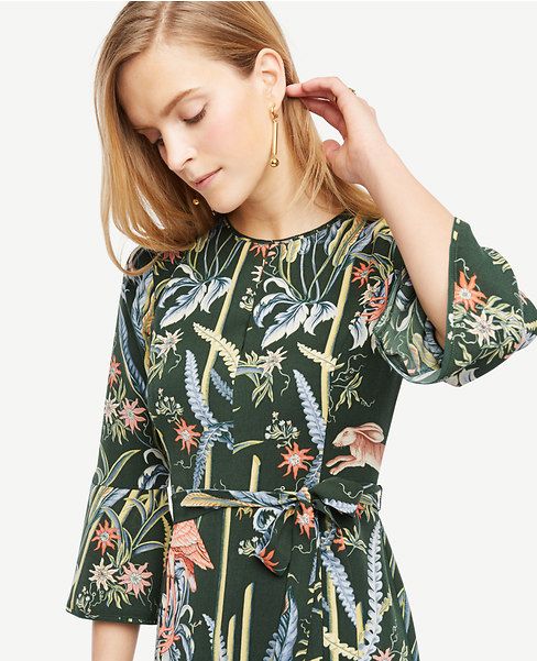 Ann Taylor Reed Garden Fluted Sleeve Animal Floral Print Dress Size 2 Green