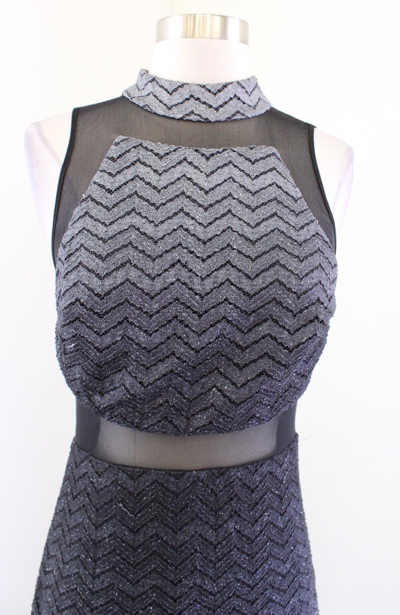 Betsy & Adam Gray Chevron Shimmer Knit Ombre Mesh Cutout Gown Formal D Queen City Resale Betsy & Adam Gray Chevron Shimmer Knit Ombre Mesh Cutout Gown Formal D Queen City Resale