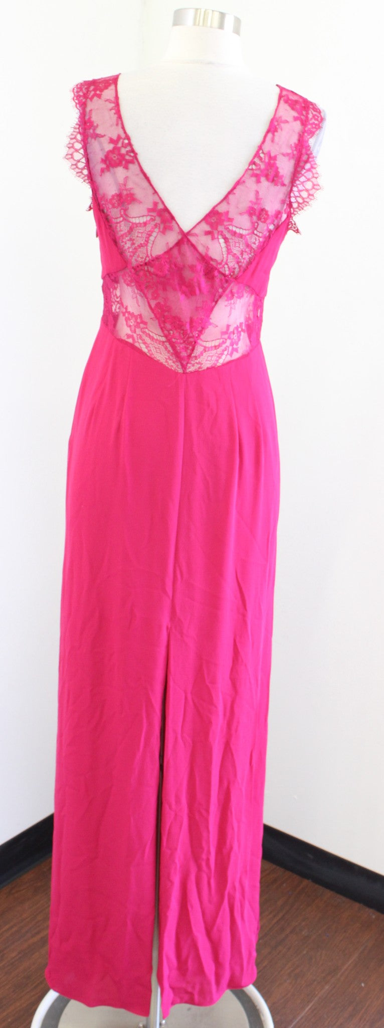 BCBG Max Azria Karey Berry Pink Lace Open Back Evening Formal Dress si Queen City Resale BCBG Max Azria Karey Berry Pink Lace Open Back Evening Formal Dress si Queen City Resale