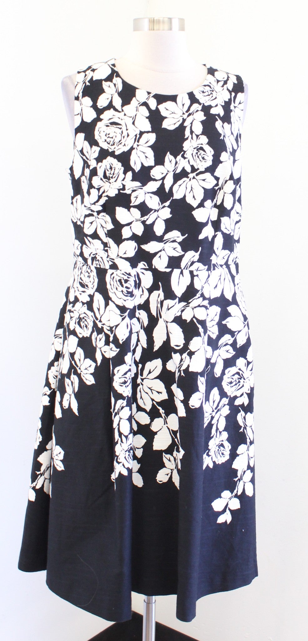 Talbots Womens Black White Rose Floral Print Fit and Flare Dress Size 10 Pockets