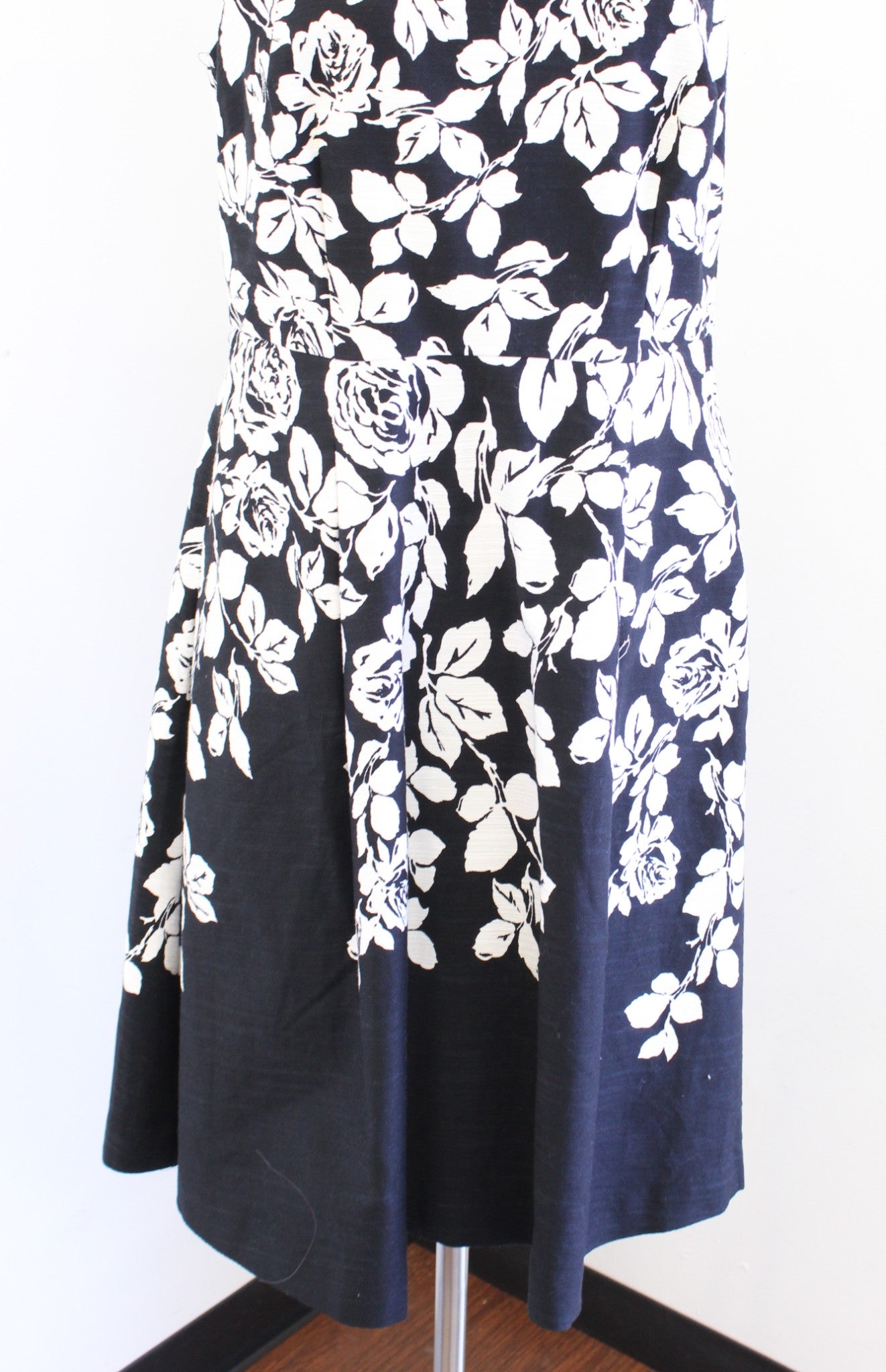 Talbots Womens Black White Rose Floral Print Fit and Flare Dress Size 10 Pockets