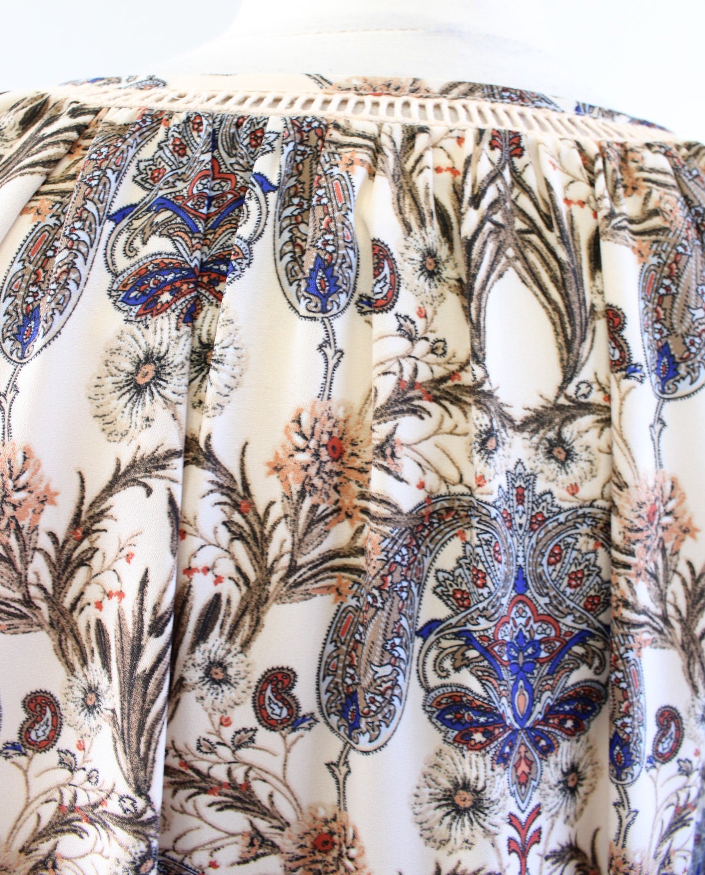 Meadow Rue Anthropologie Myrtle Cream Paisley Print Floral Tassel Top Blouse S Long sleeve