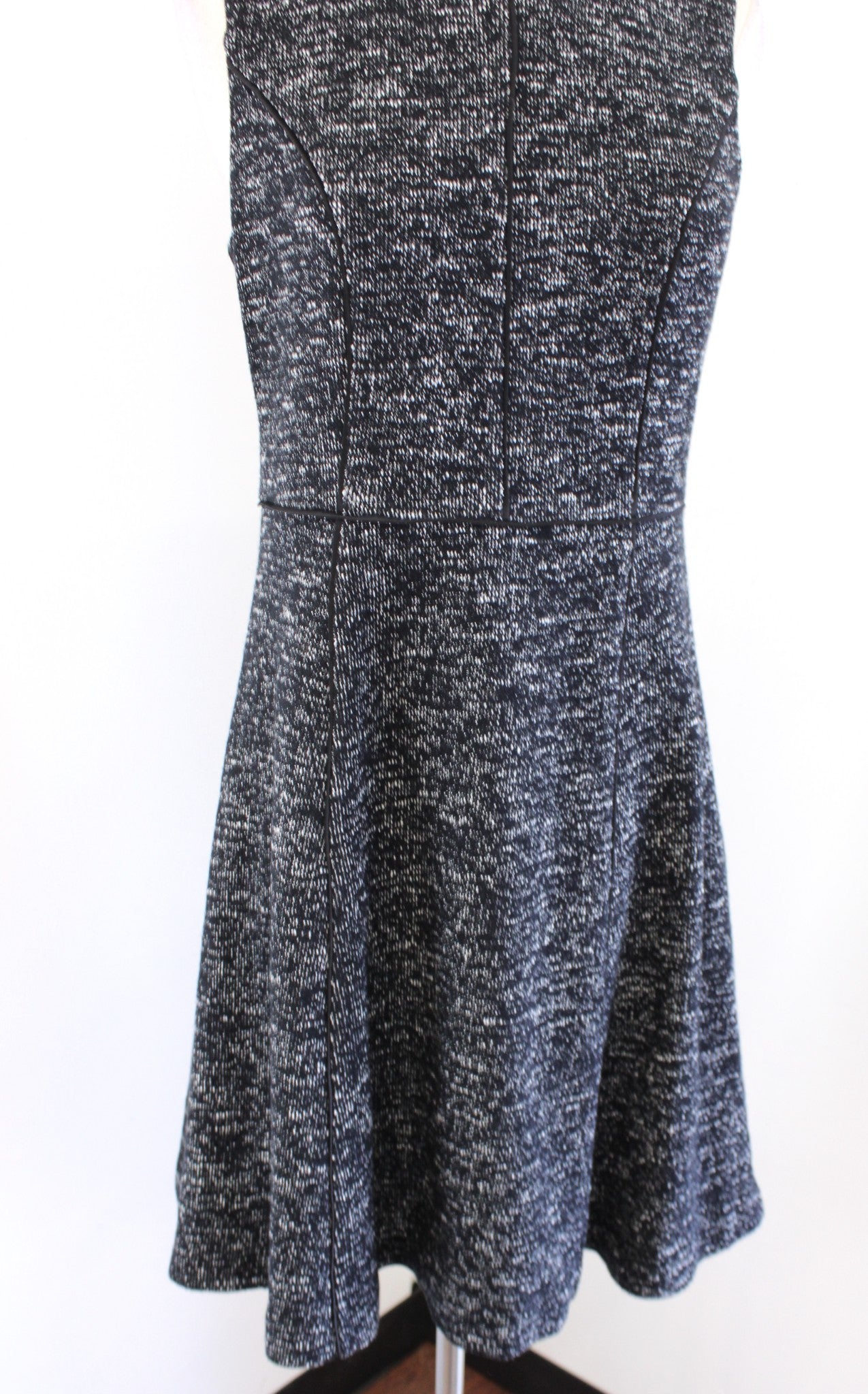 Talbots Berekley Black White Tweed Seamed Fit and Flare Dress Sleeveless Size 4P