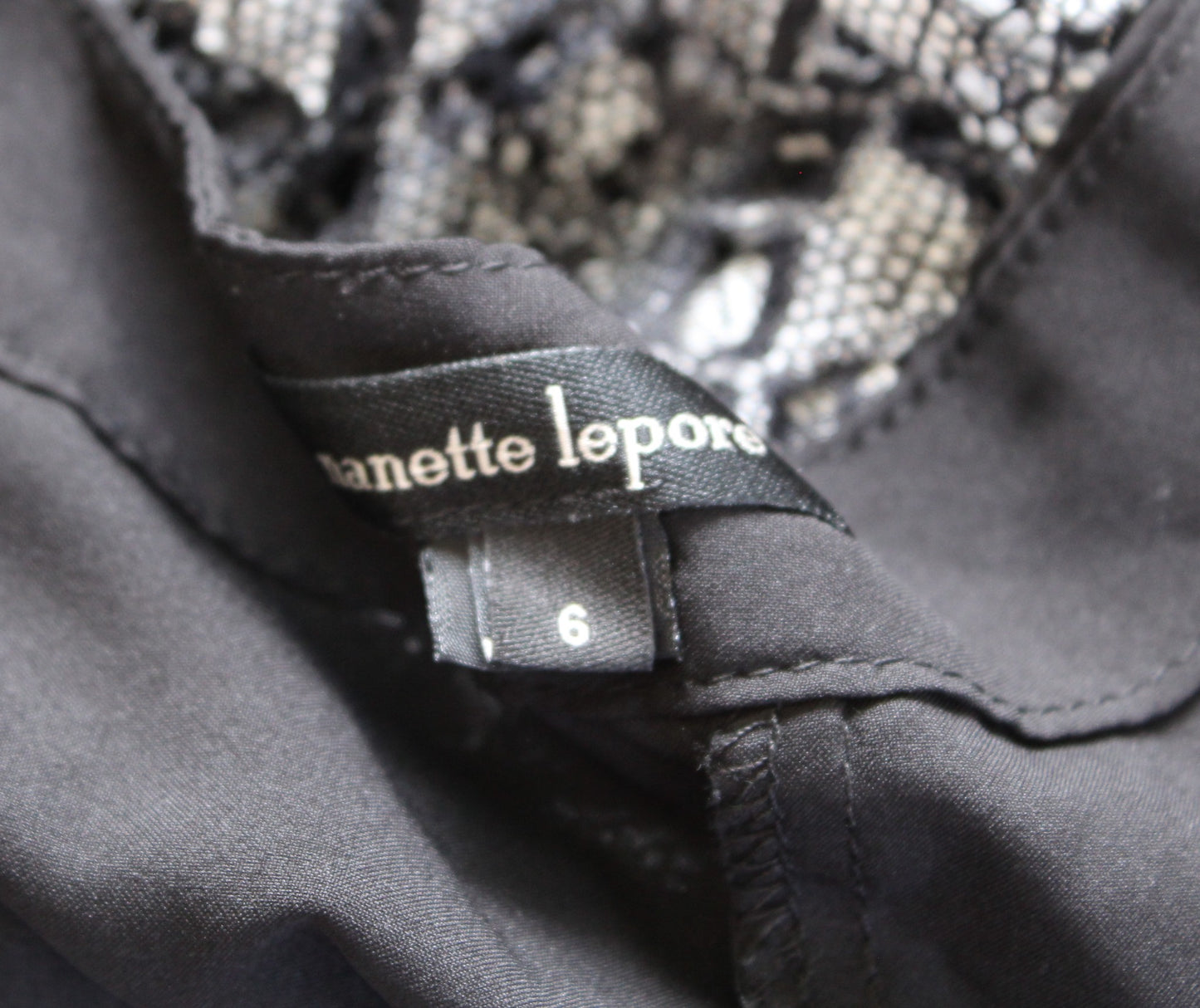 Nanette Lepore Black White Ornate Lace Illusion Mock Neck Top Blouse Size 6 Tank