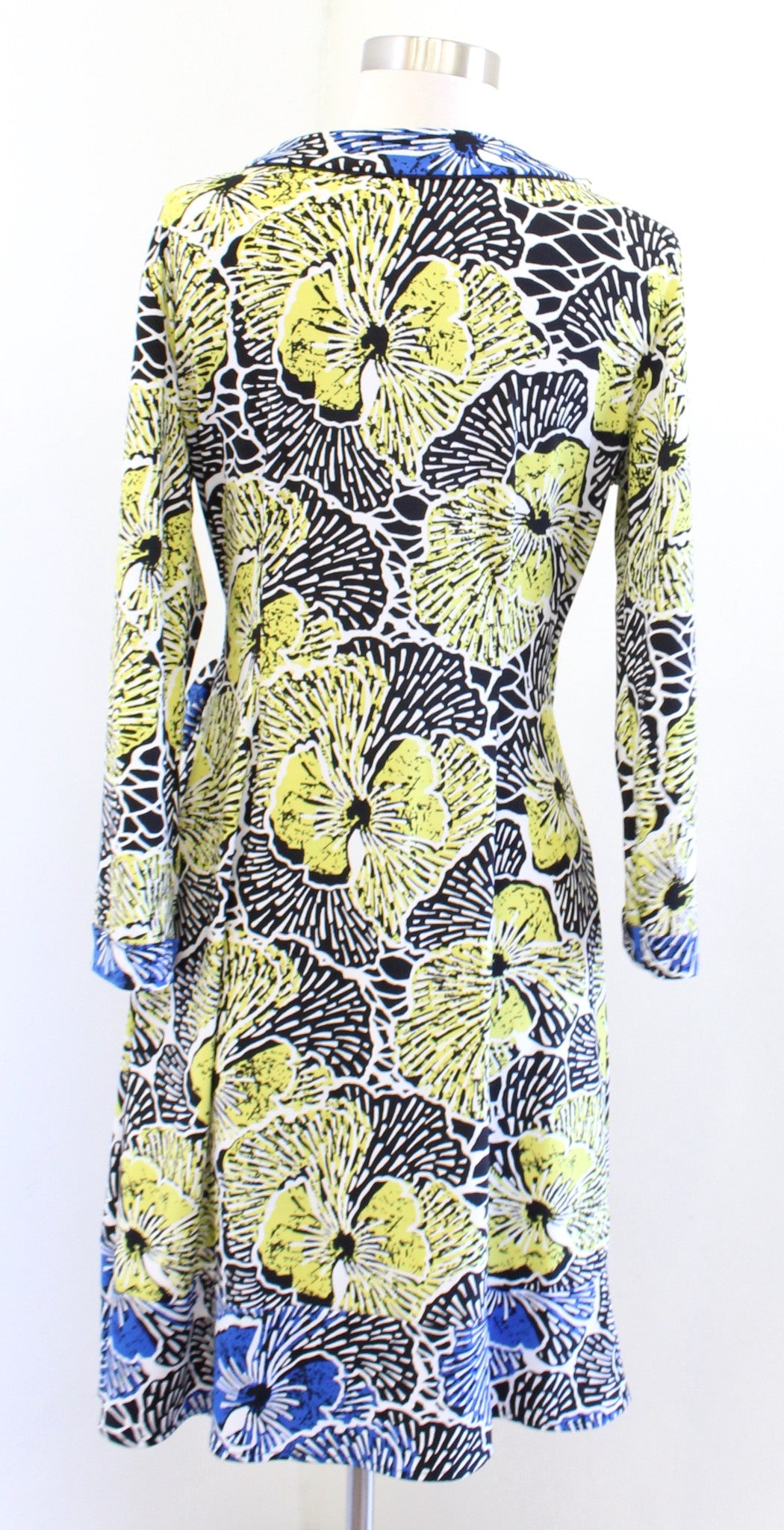 BCBG Max Azria Adele Bold Floral Jersey Wrap Dress Size L Blue Black Yellow