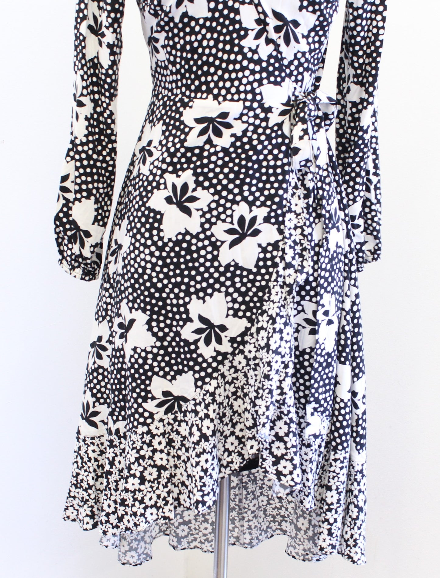 Porridge Anthropologie Amity Black White Floral Ruffle Midi Wrap Dress Hi Lo XS