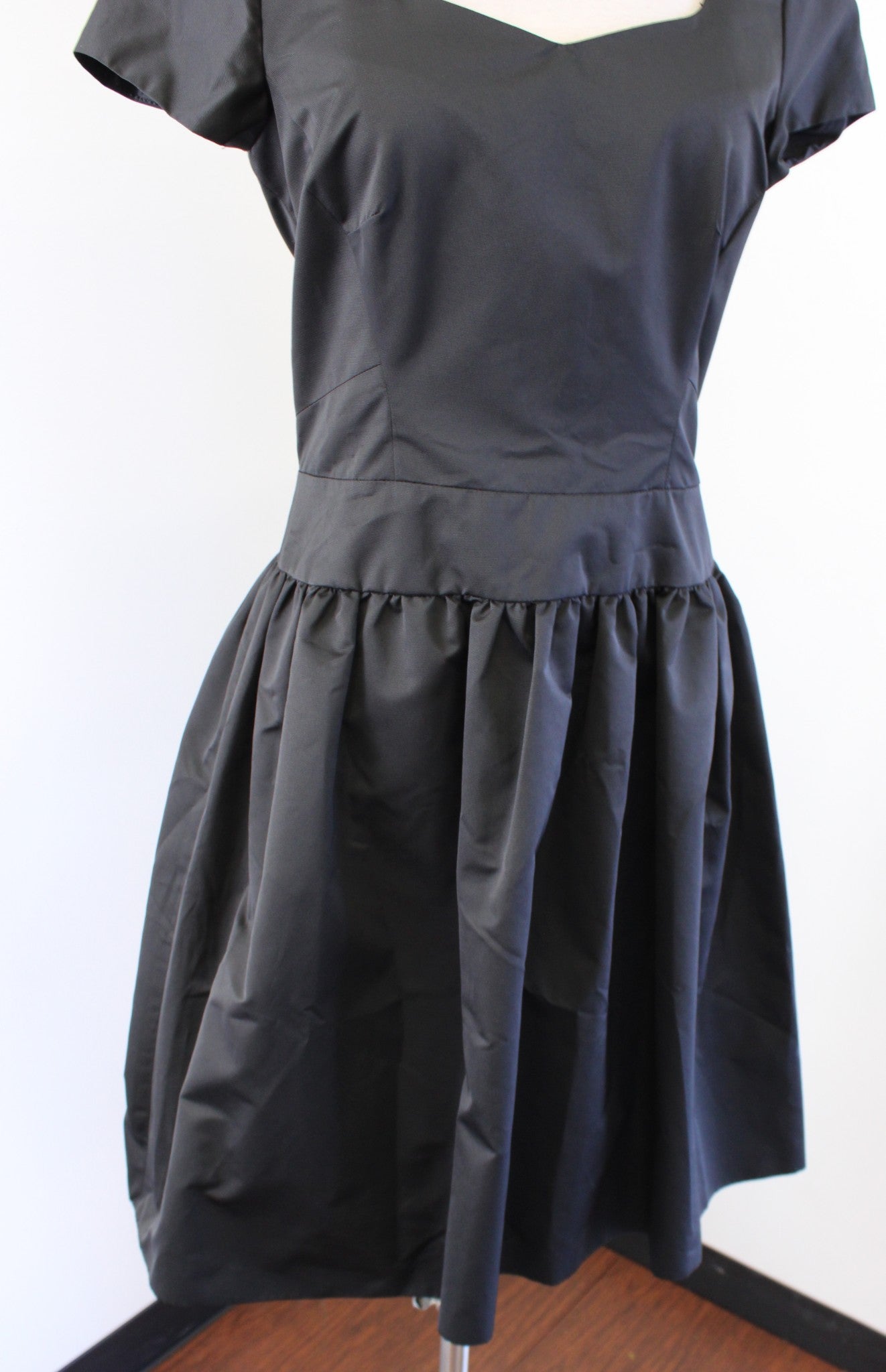 REISS Lynnie Solid Black Organza Seamed Fit and Flare Dress Sz 4 Cocktail Party