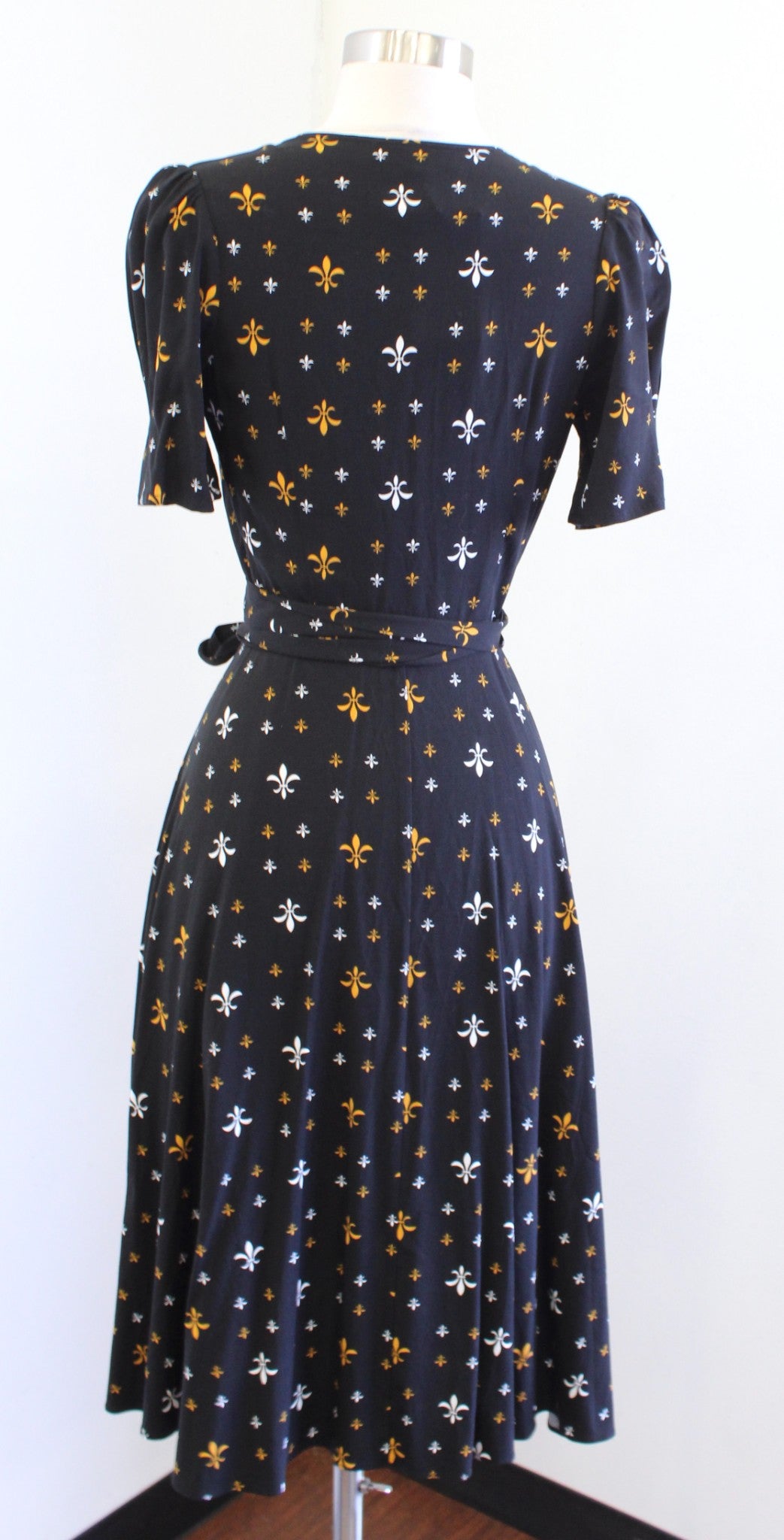 NWT Trashy Diva Classic Wrap Dress Fleur De Lis Print Size 2 Rockabilly Pinup