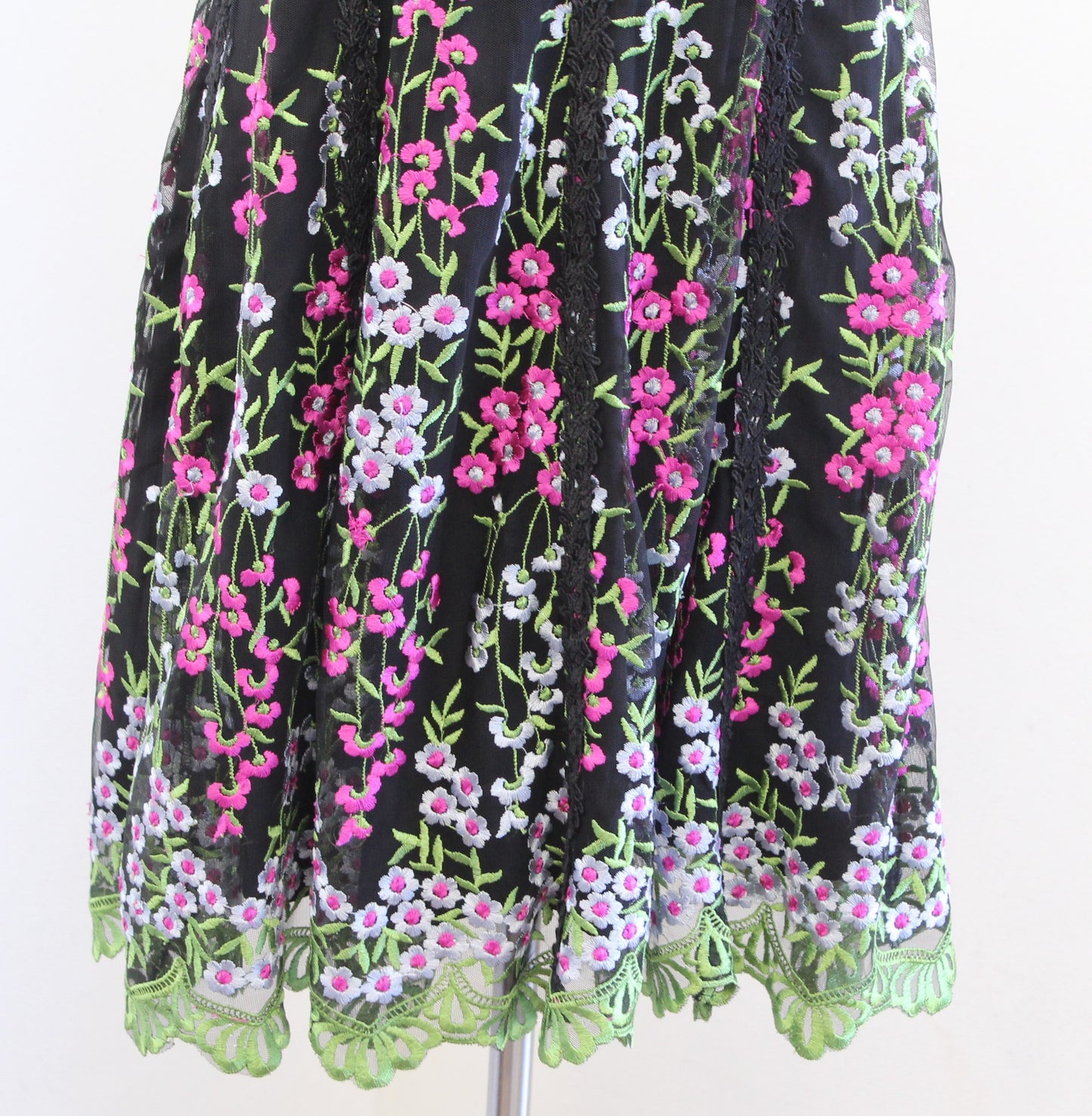 Parker Black Black Mesh Floral Embroidered A Line Dress Sz 2 Cocktail Party Pink