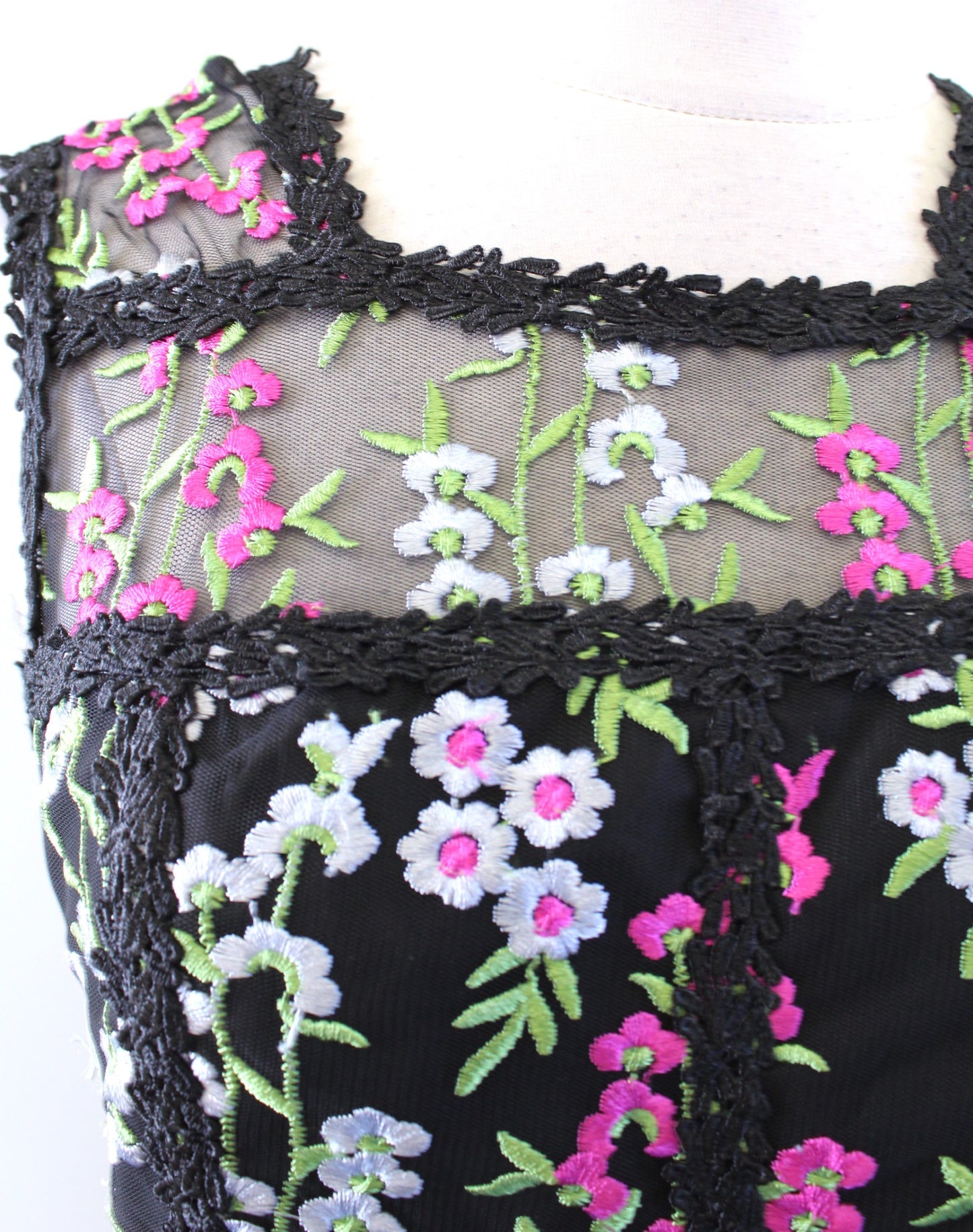 Parker Black Black Mesh Floral Embroidered A Line Dress Sz 2 Cocktail Party Pink