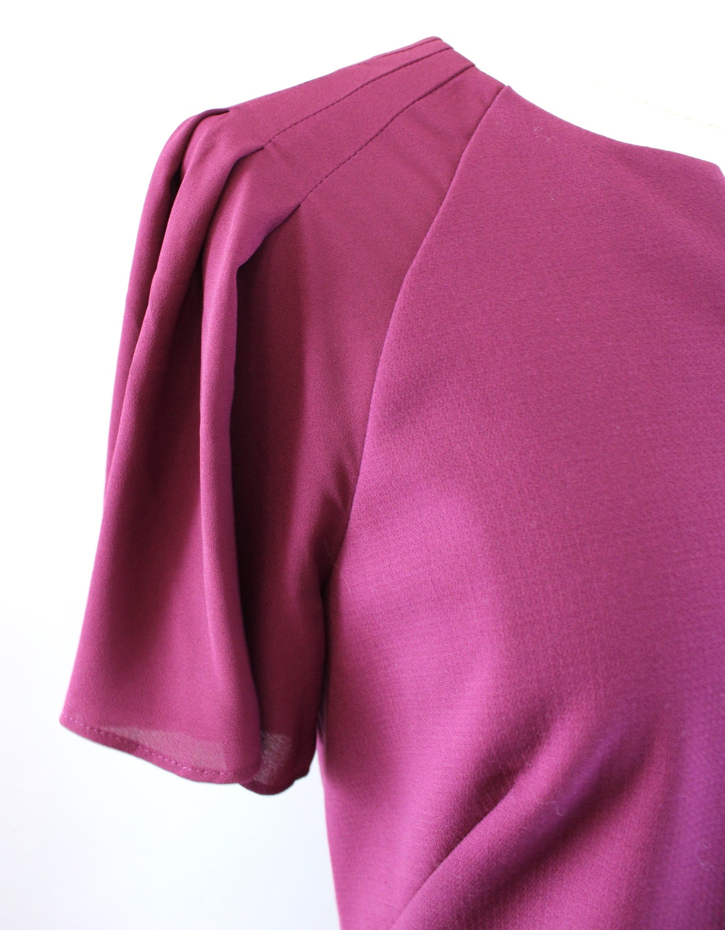 NWT $179 Ann Taylor Burgundy Split Neck Pleated Sleeve Sheath Dress Size 2