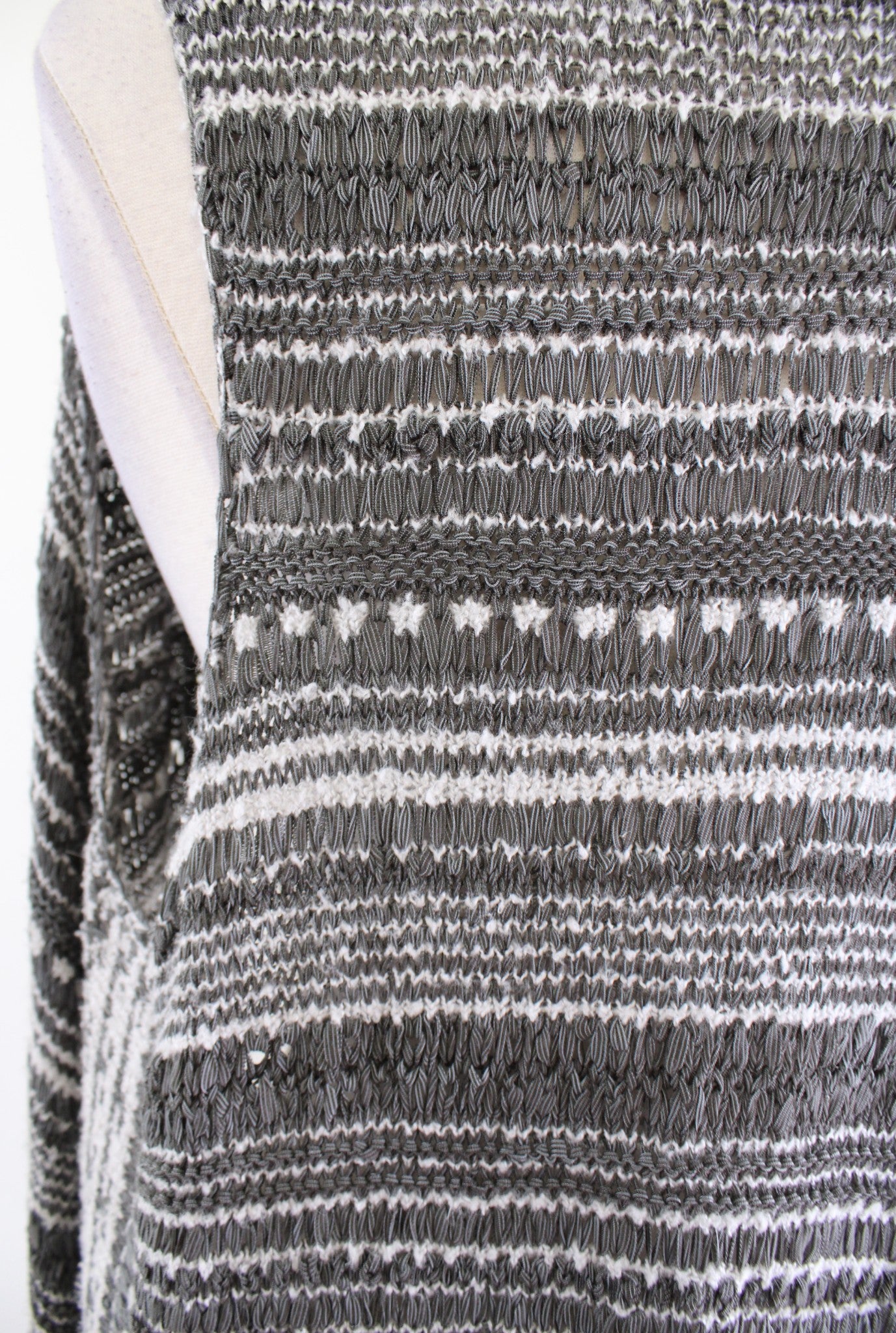 Moth Anthropologie Strata Gray Woven Striped Cardigan Sweater Vest Size XS / S