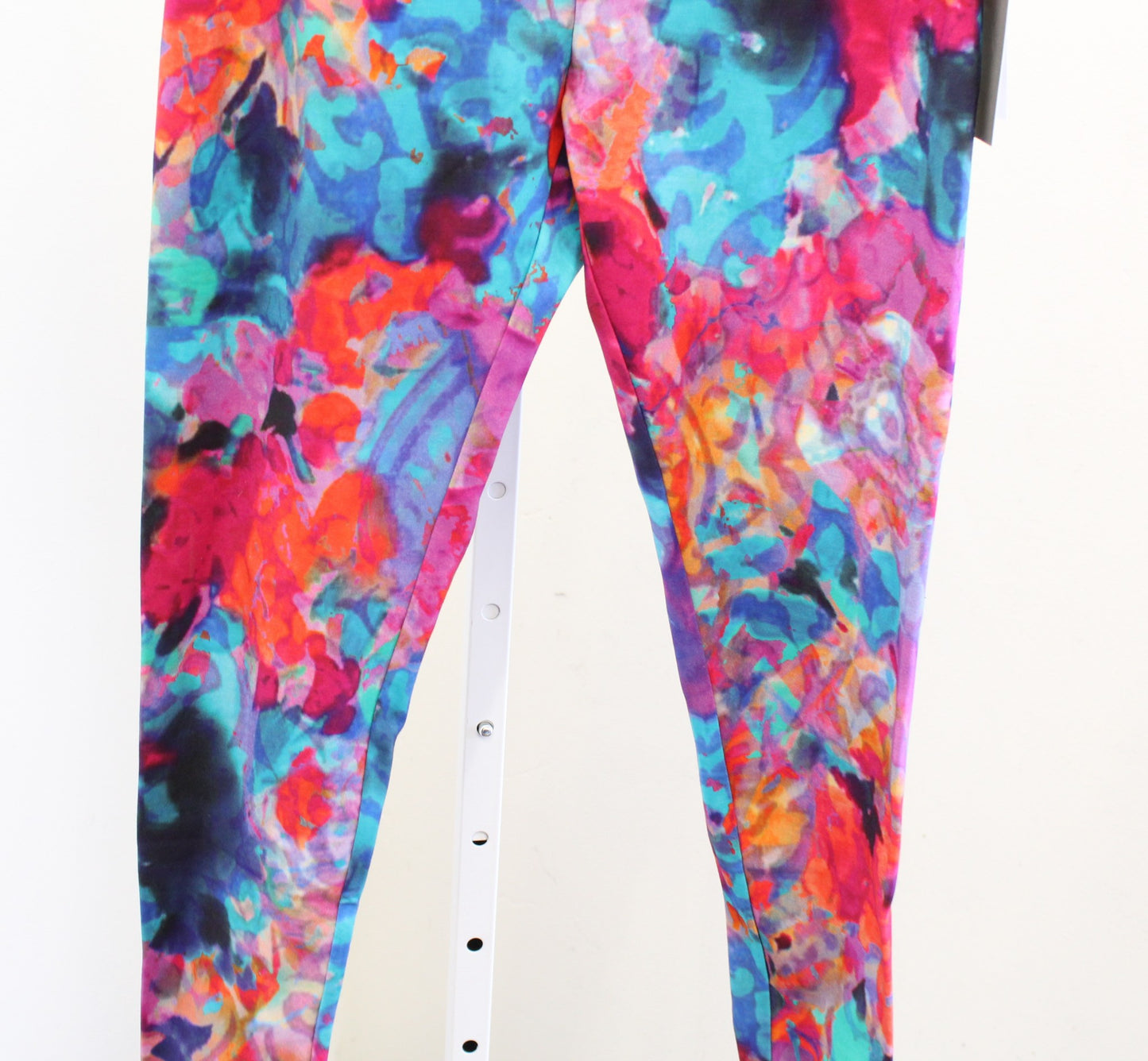 NWT Soft Surroundings Super Slim Botanical Leggings Sz M Colorful Rainbow Print