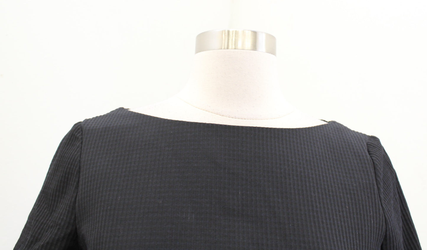 Brooks Brothers Black Navy Puckered Plaid Textured Sheath Dress Size 4 Career