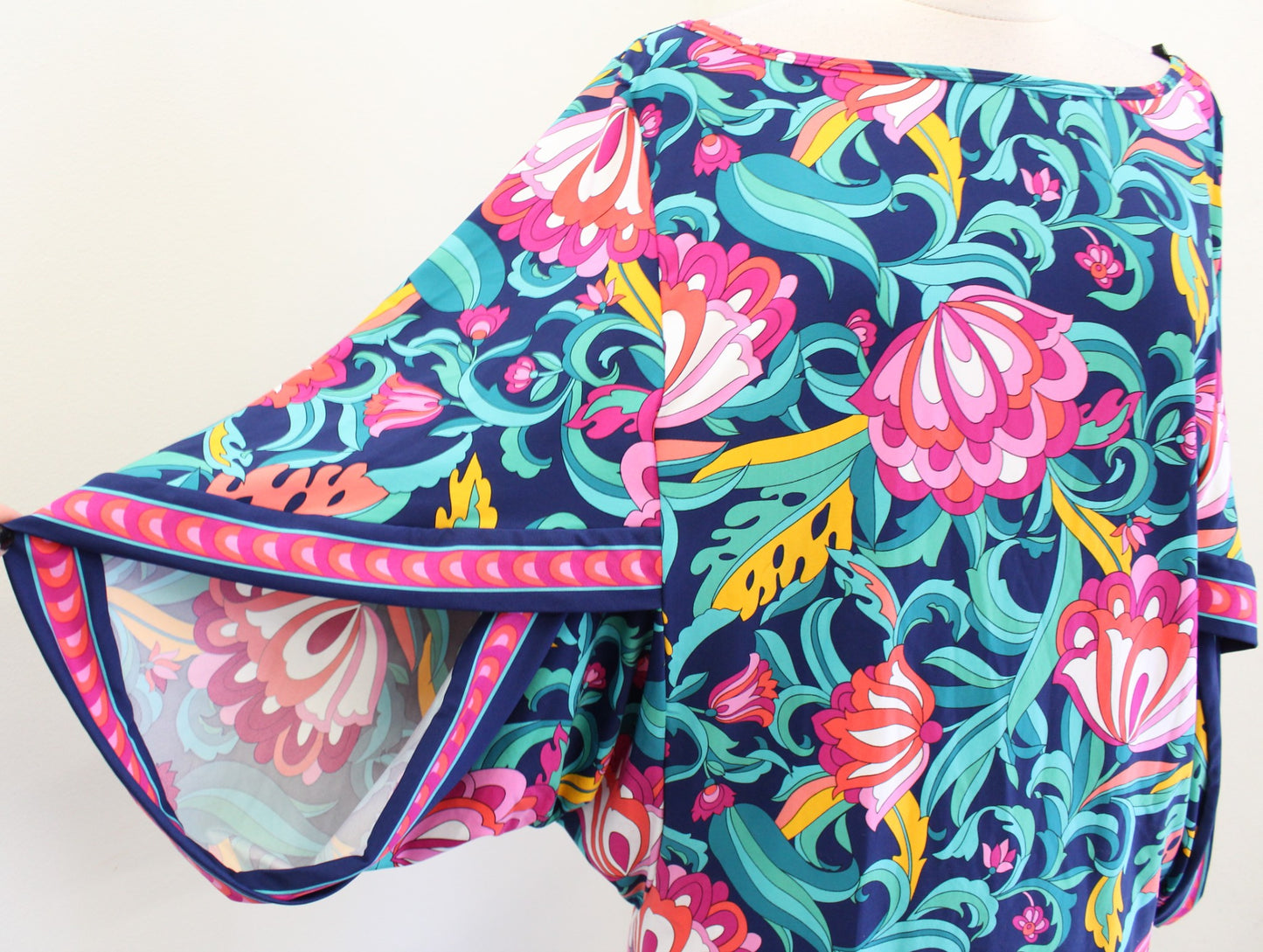 Trina Turk Swim India Garden Floral Swimsuit Cover Up Mini Dress Size L Beach