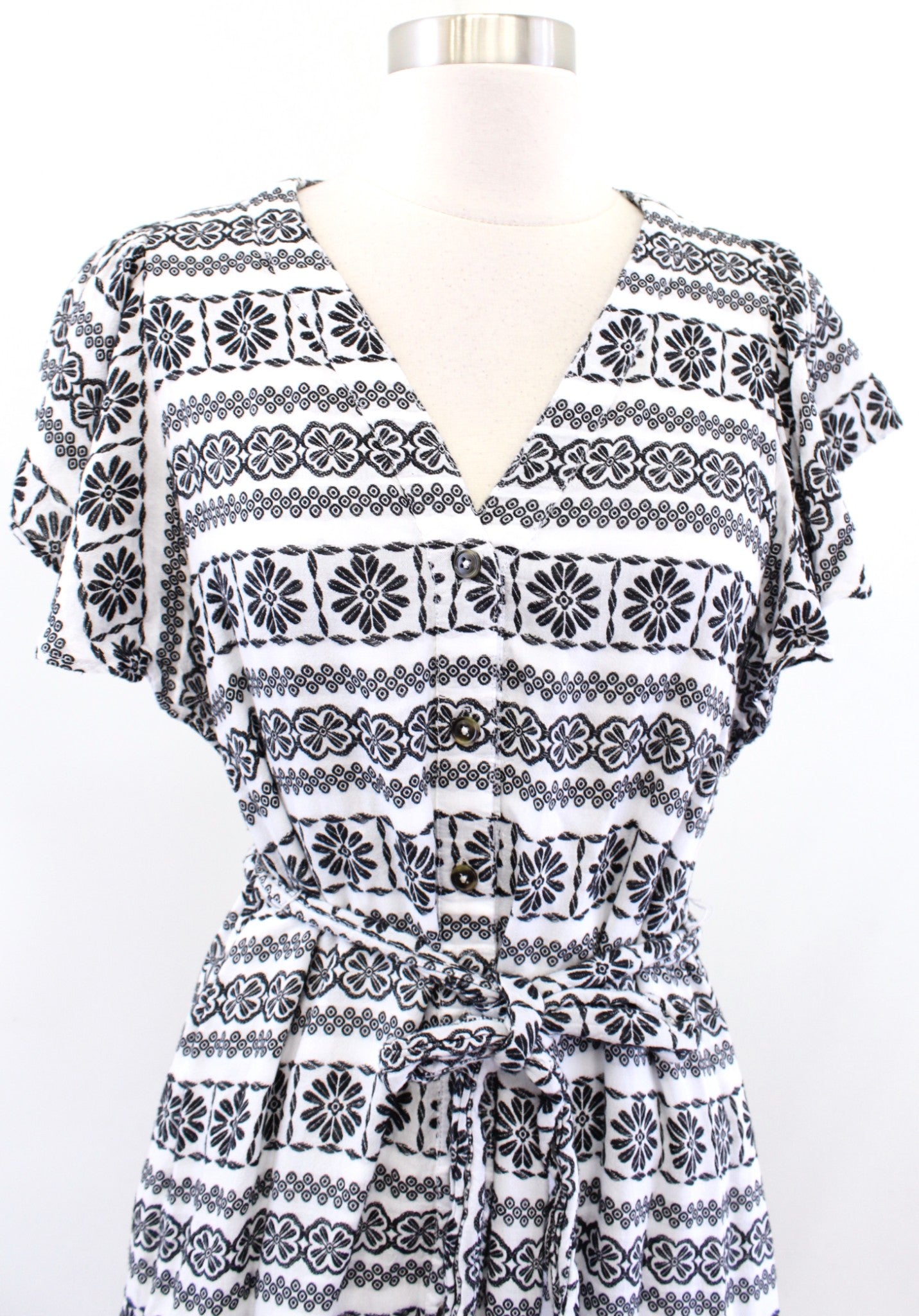Ann Taylor Dobby Black White Floral Embroidered Flutter Sleeve Tie Waist Dress S