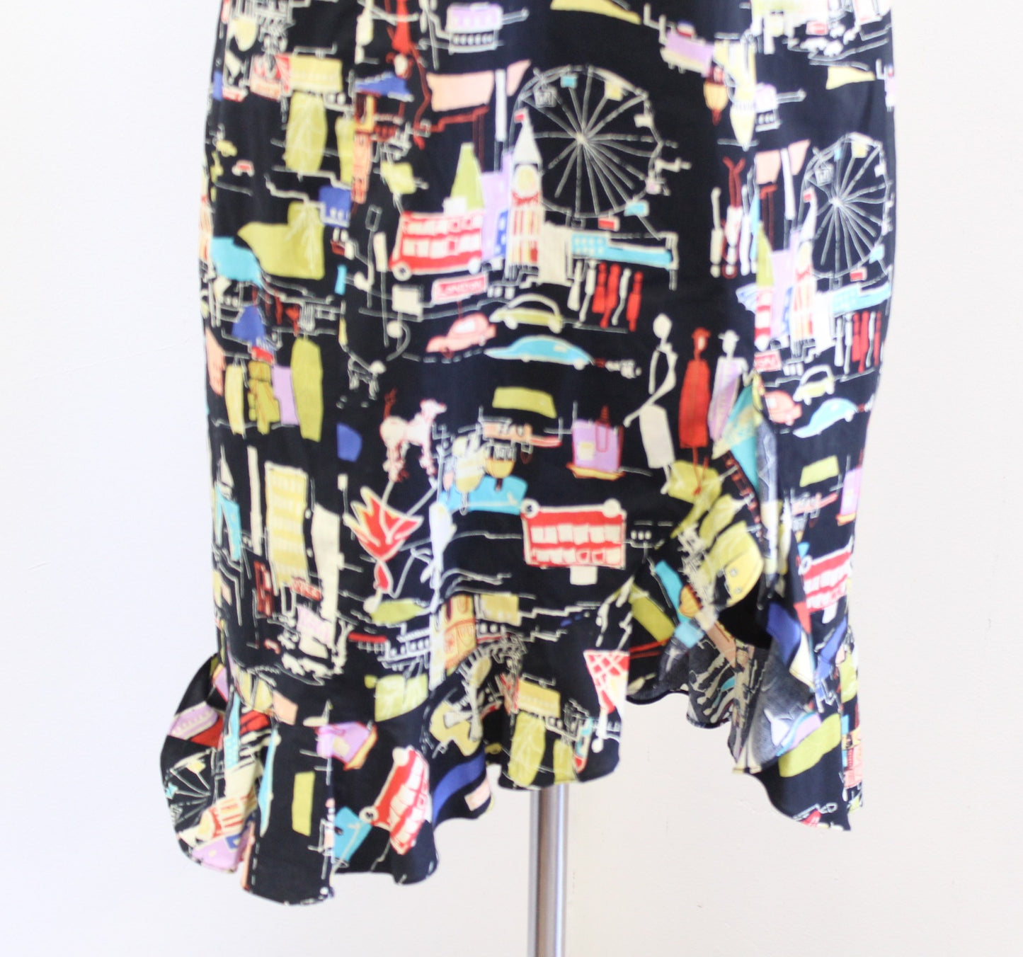 Vtg 2000s Y2k Muse Black London UK Novelty City Print Ruffle Hem Dress Size 6