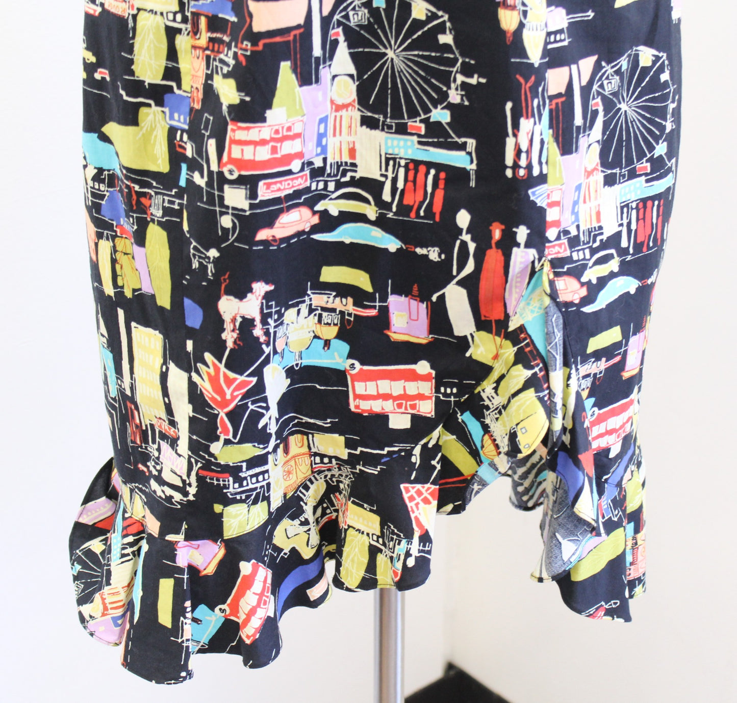 Vtg 2000s Y2k Muse Black London UK Novelty City Print Ruffle Hem Dress Size 6