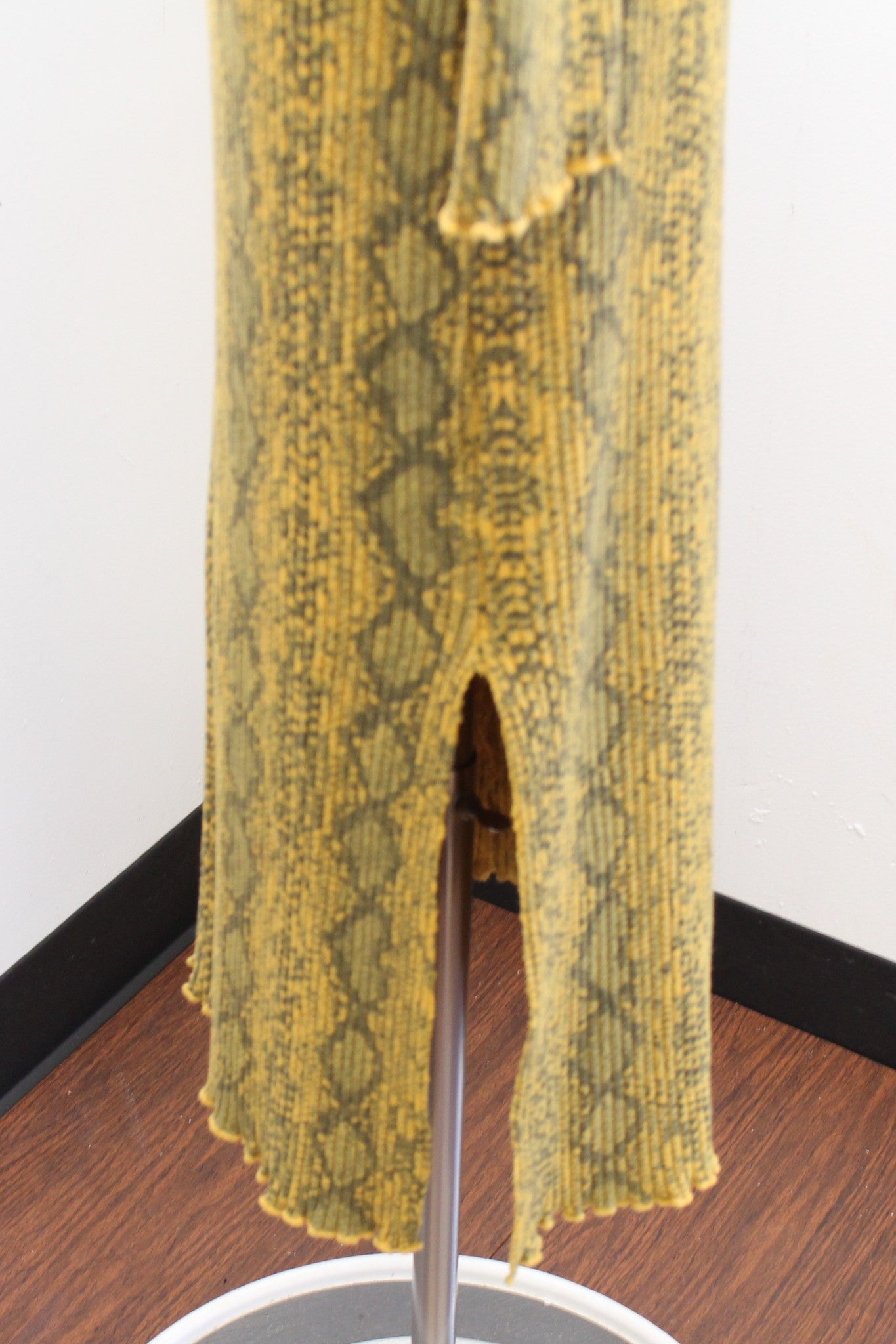 T La Anthropologie Sasha Ribbed Knit Snakeskin Print Mock Neck Midi Dress Size L