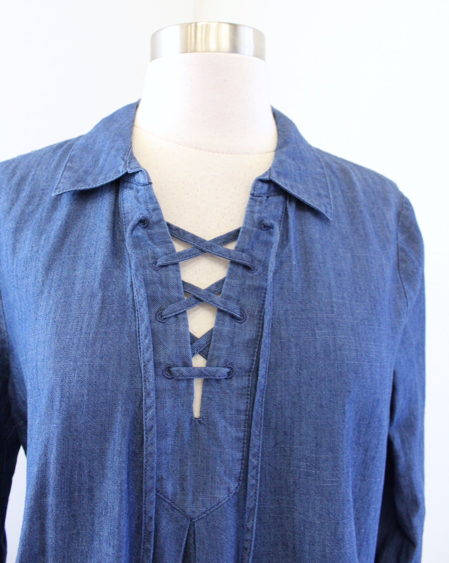 Soft Joie Katiana Denim Chambray Lace Up Neckline Long Sleeve Shift Dress Size S