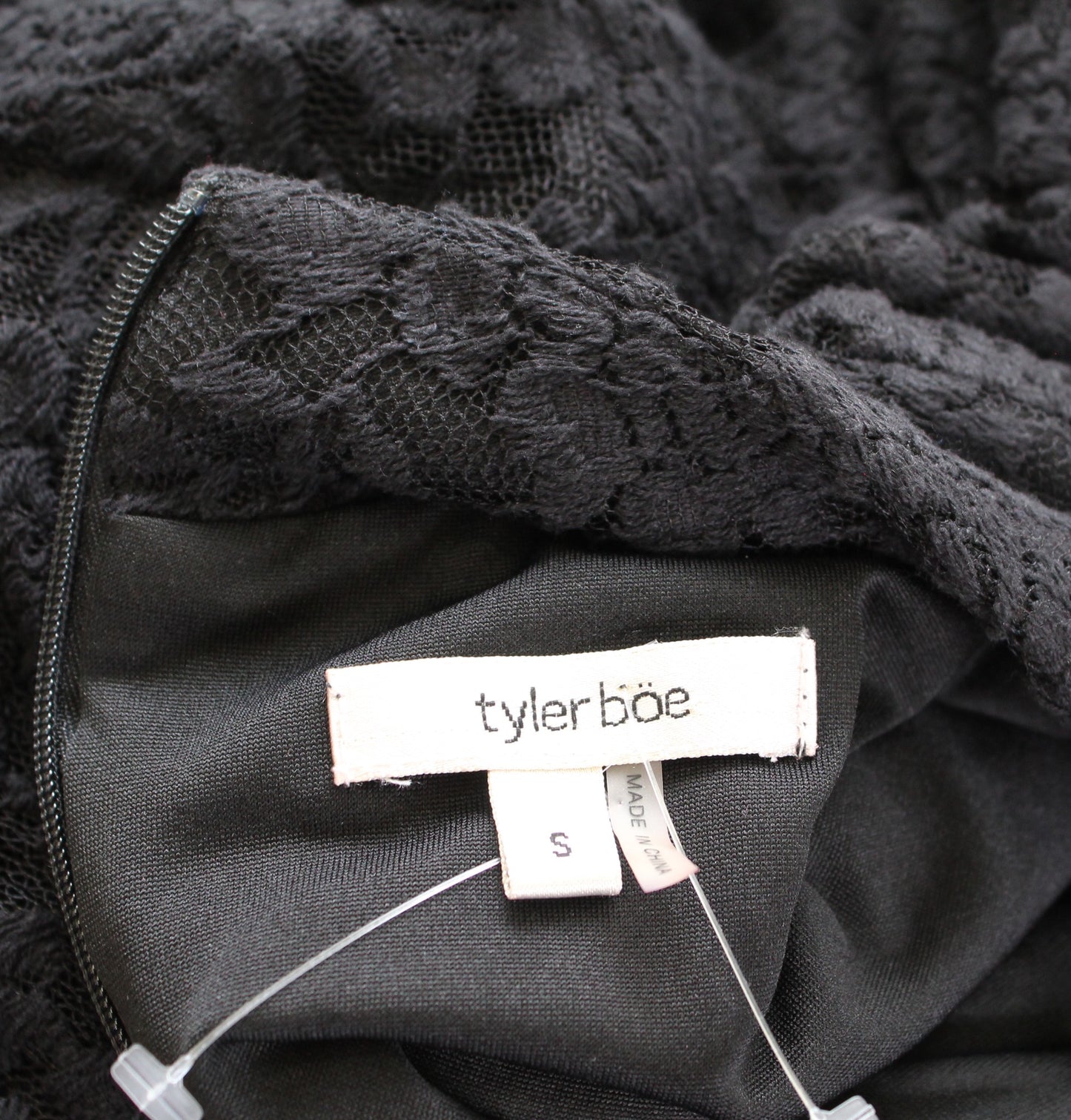 Tyler Boe Black Floral Lace Mock Neck Shift Swing Dress Size S Long Sleeve