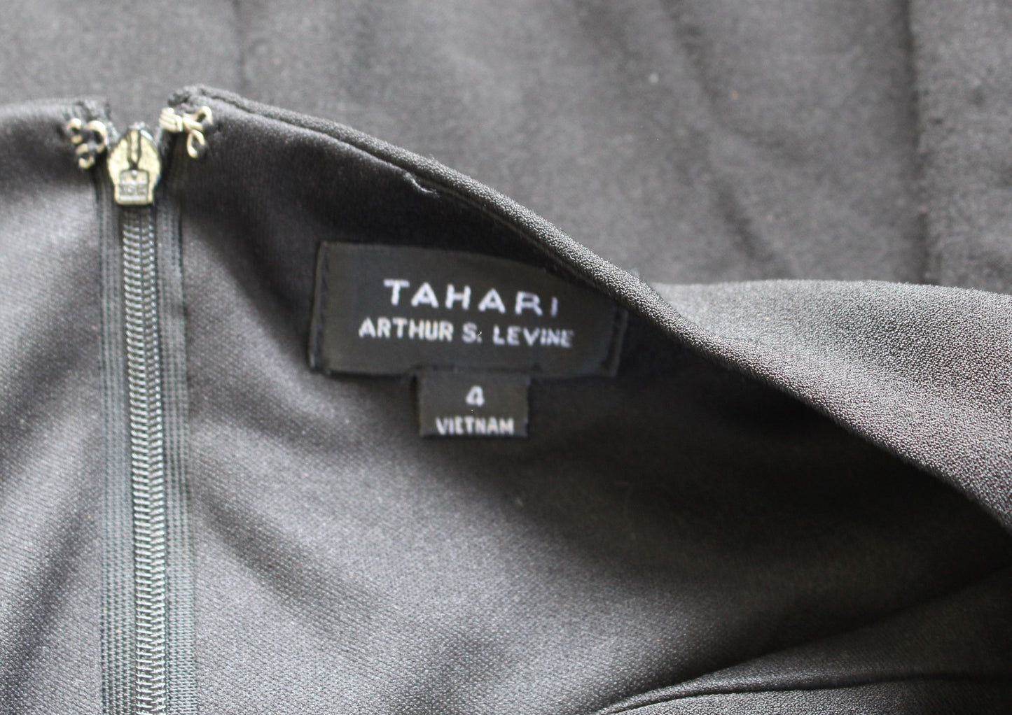 Tahari ASL Levine Black Ruched Asymmetric Neckline Cap Sleeve Sheath Dress Sz 4