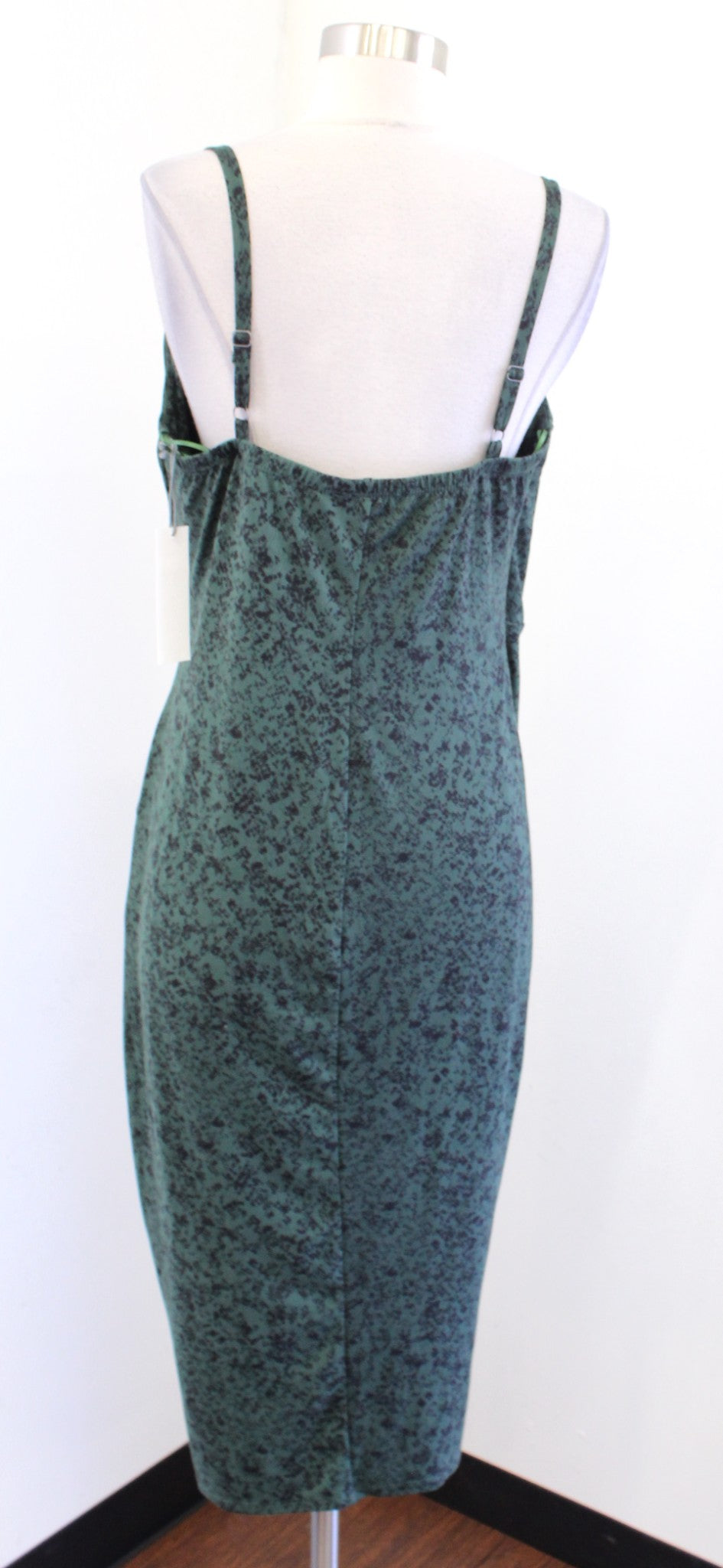 NWT Nine Britton Stitch Fix Green Black Printed Ruched Knit Midi Dress Twist L