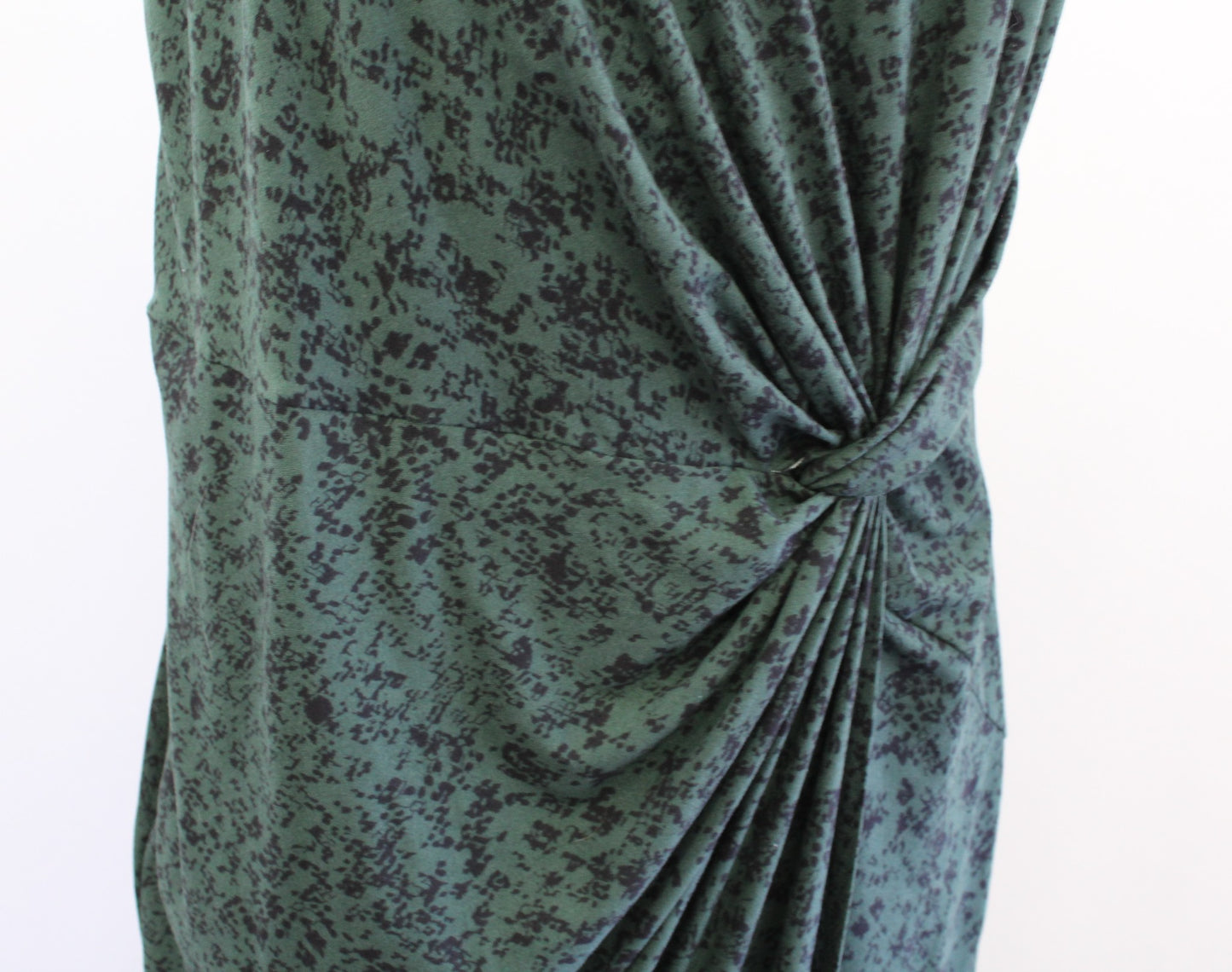 NWT Nine Britton Stitch Fix Green Black Printed Ruched Knit Midi Dress Twist L