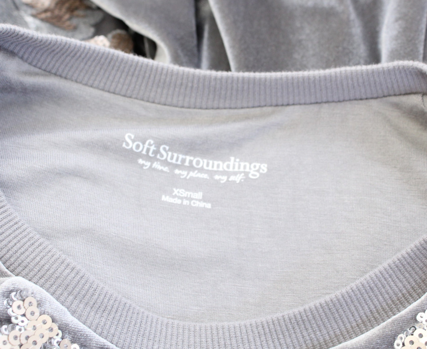 Soft Surroundings Womens Gray Velvet Floral Sequin Pullover Sweatshirt Size XS