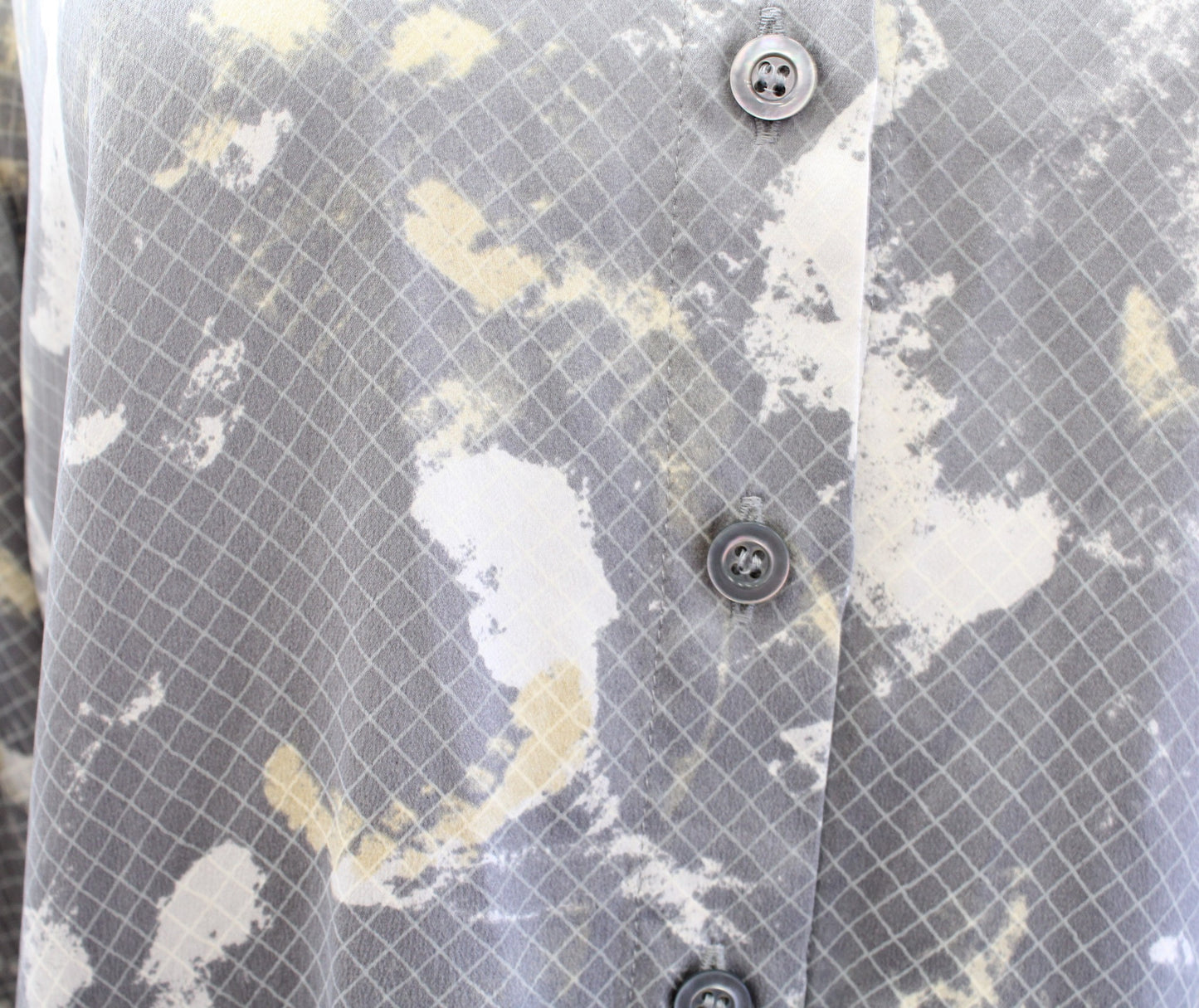 Vtg Escada Gray Abstract Grid Print Silk Button Front Shirt Blouse Size 36 Long Sleeve