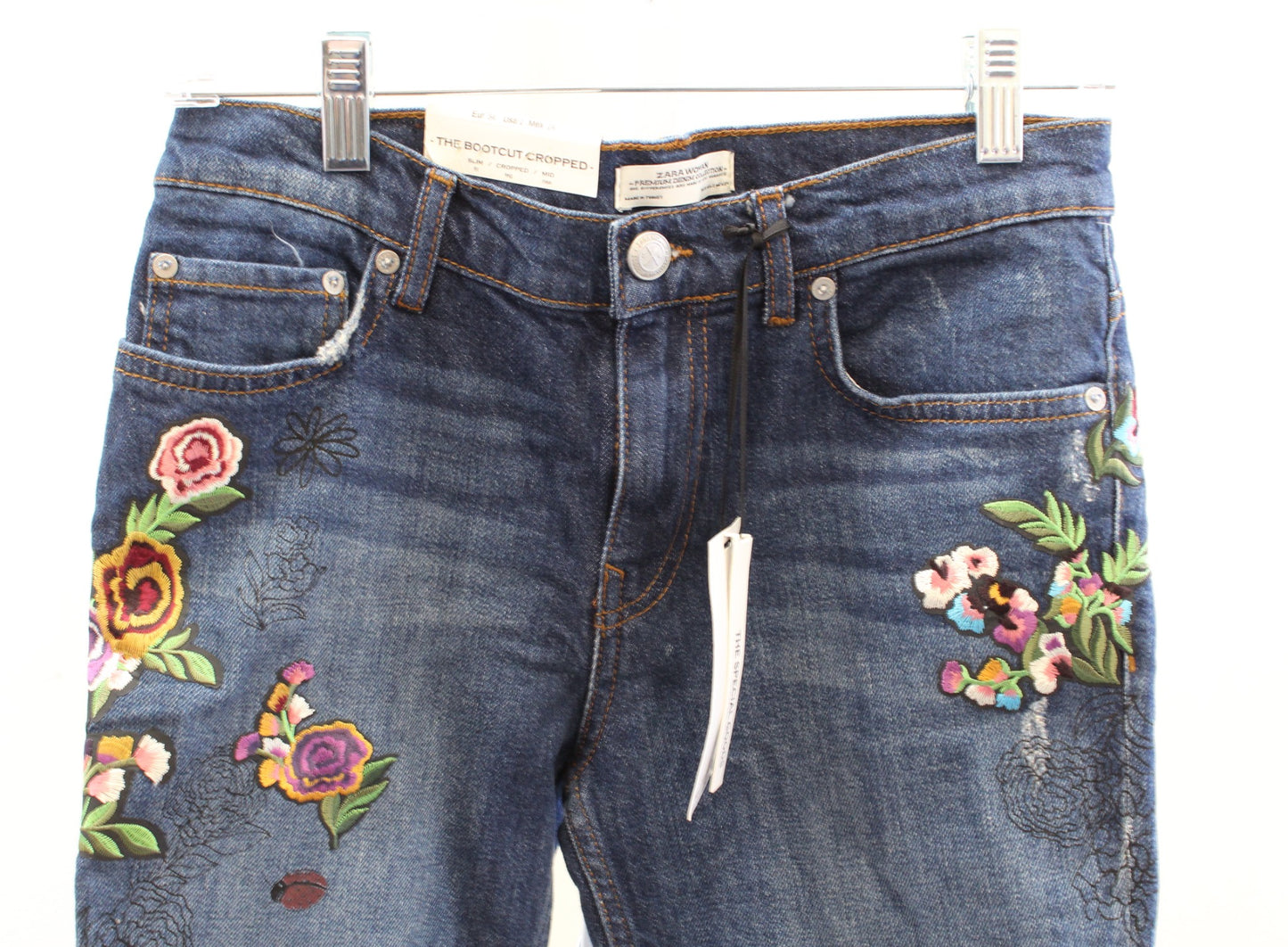 NWT Zara the Bootcut Cropped Floral Embroidered Jeans Size 2 Mid Rise Slim Fit