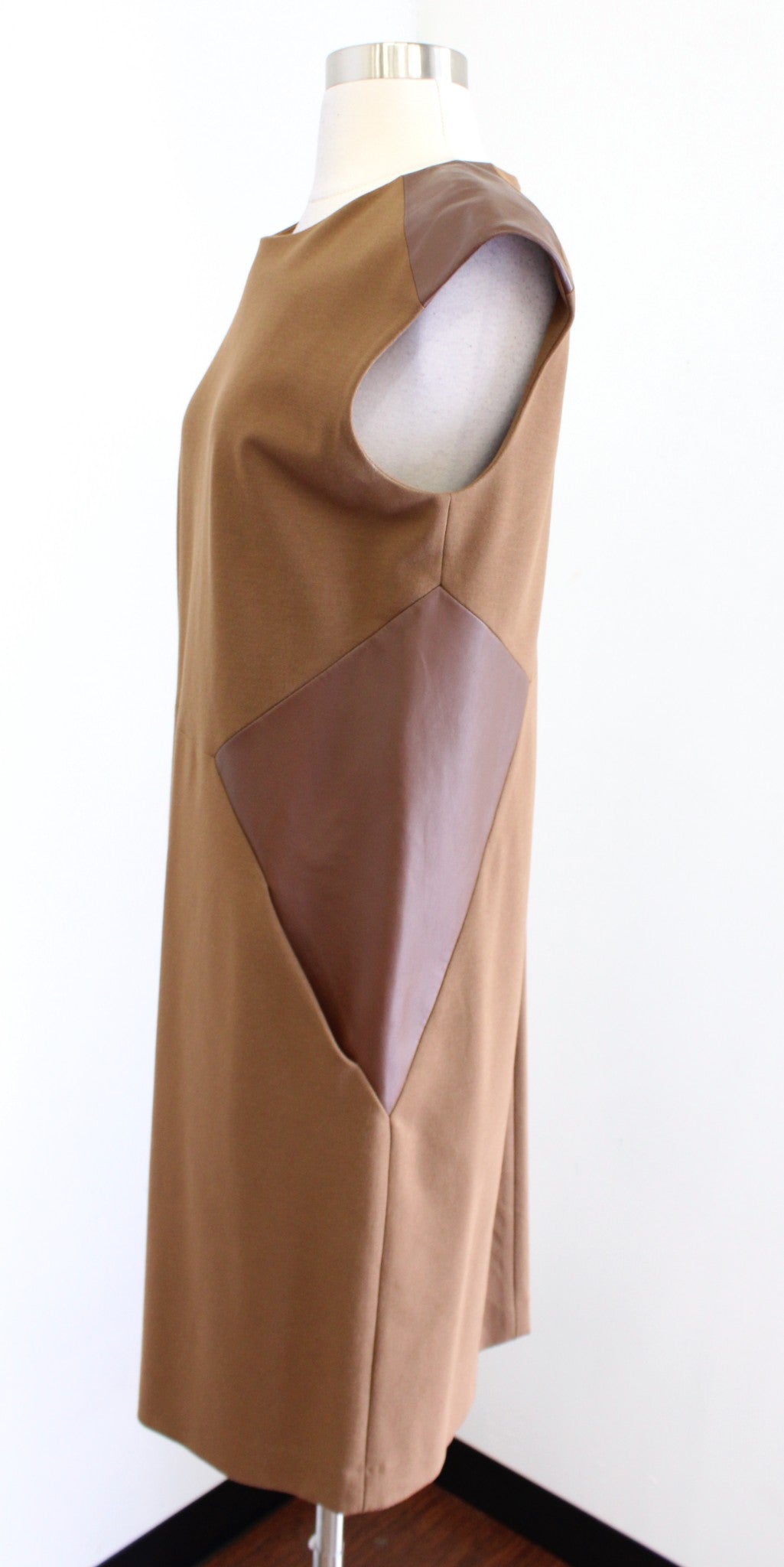 Lafayette 148 New York Brown Tan Leather Insert Pocket Shift Dress Size 8 Career