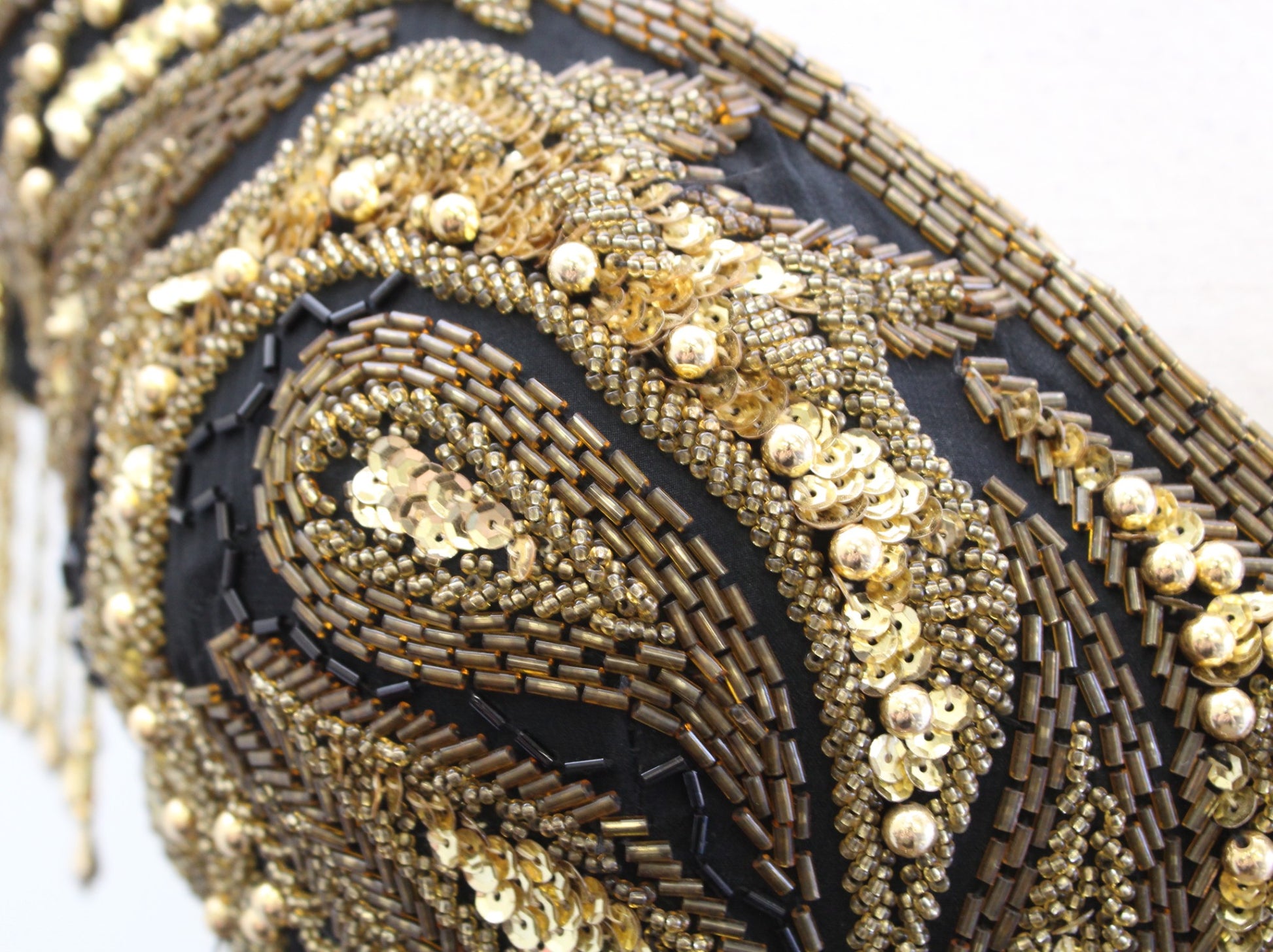 Vtg 80s 90s Alyce Designs Black Gold Silk Beaded Sequin Gown Dress For Queen City Resale Vtg 80s 90s Alyce Designs Black Gold Silk Beaded Sequin Gown Dress For Queen City Resale
