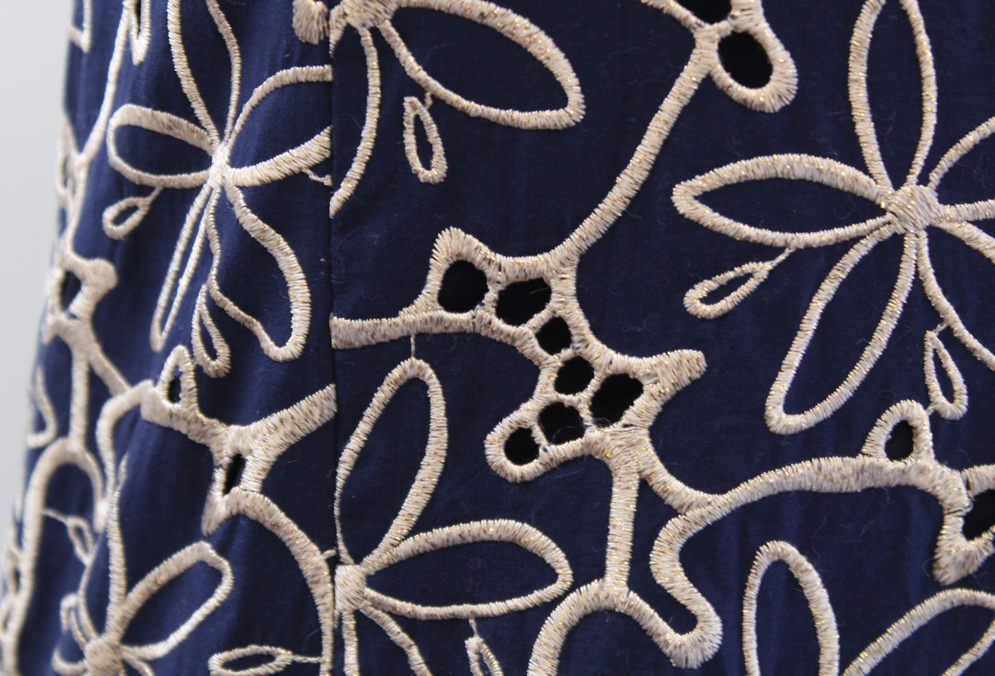 Lilly Pulitzer Augusta Navy Blue Gold Sand Dollar Embroidered Scalloped Dress 4