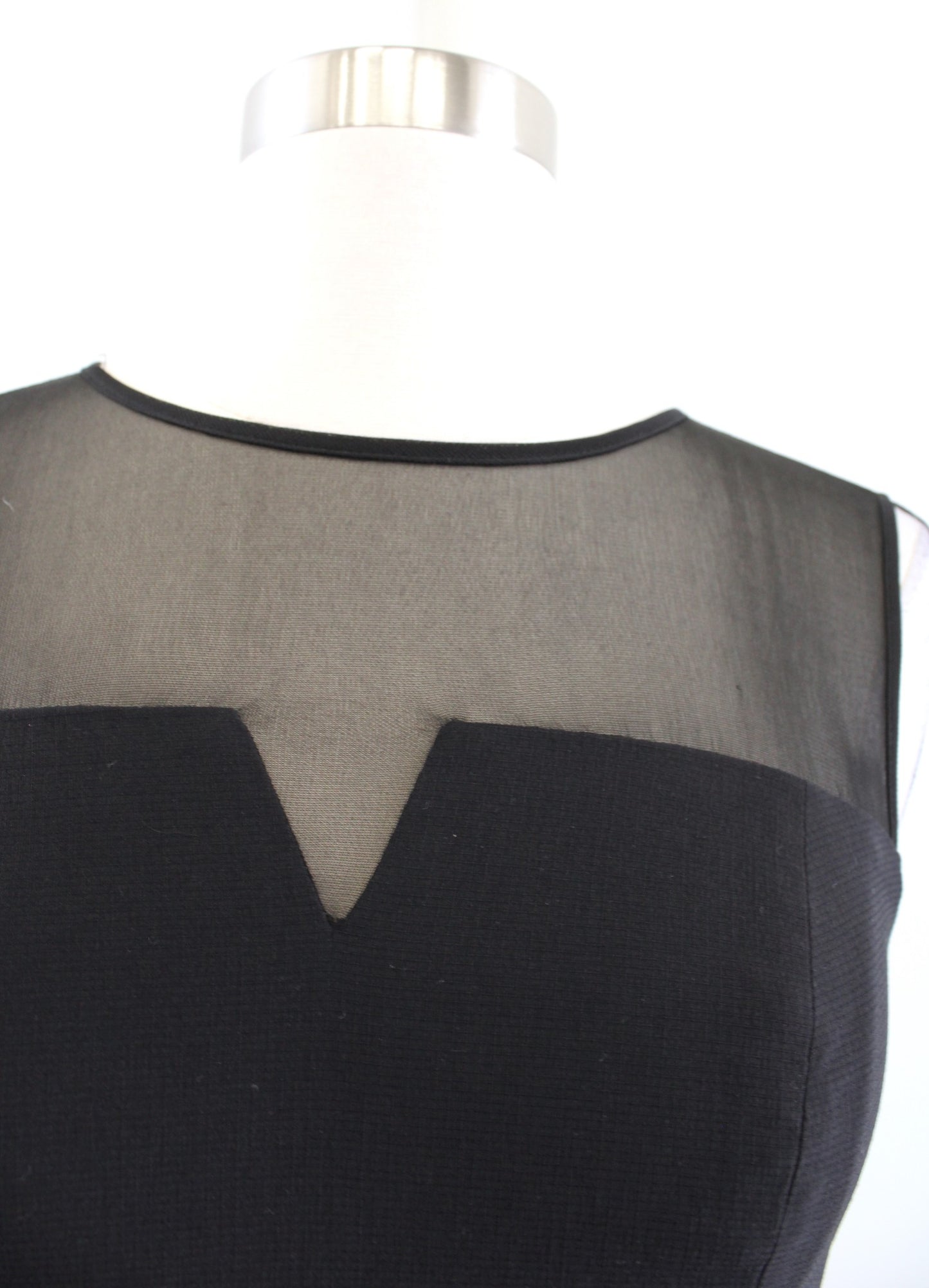 NWT Cache Black Mesh Insert Peplum Sheath Dress Size 0 Cocktail Party Keyhole