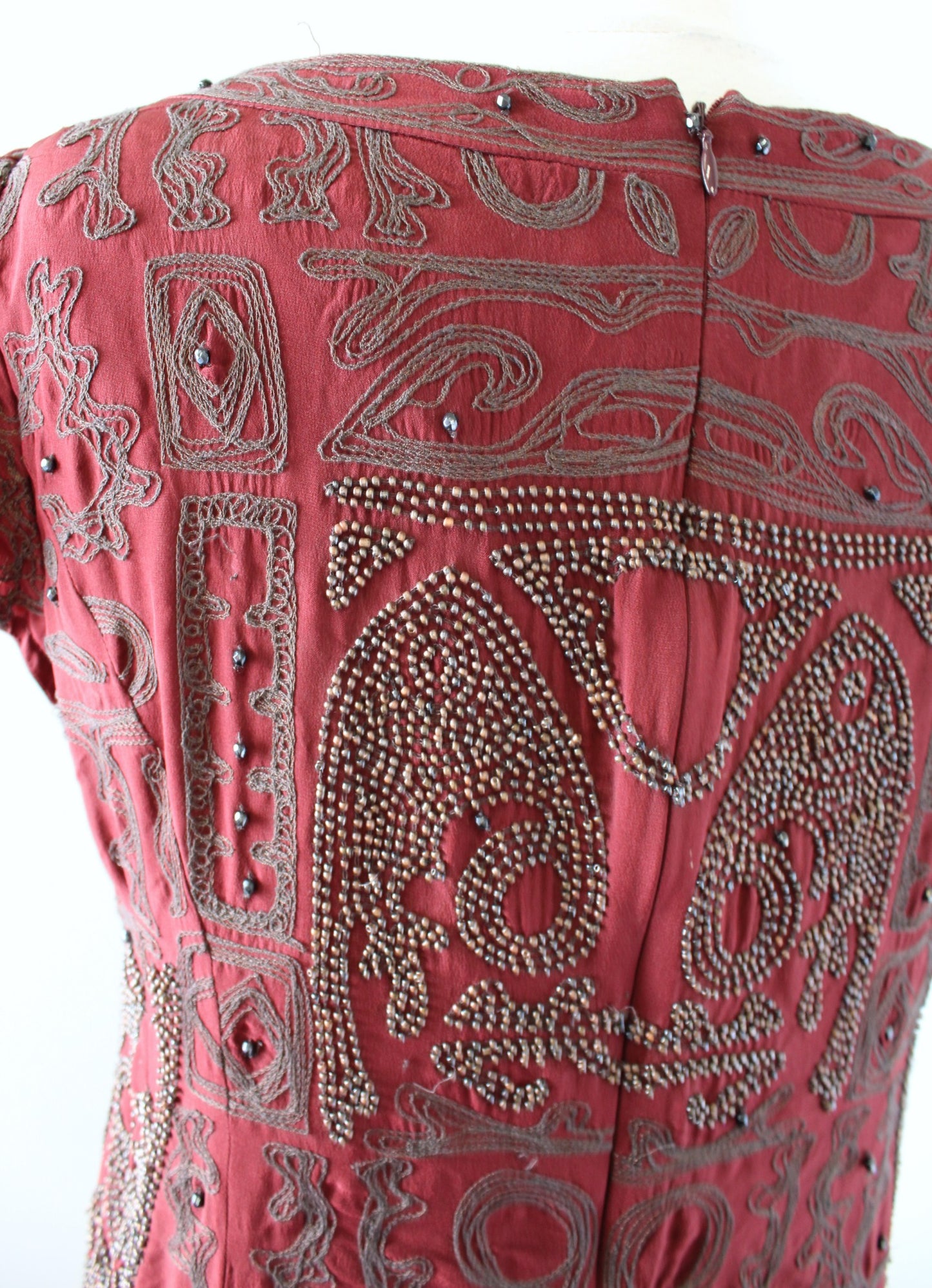 Nanette Lepore Red Embroidered Beaded Embellished Silk Shift Dress Keyhole Sz 6