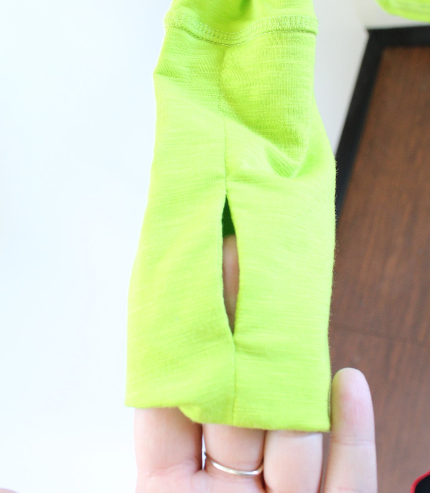 Title Nine Matahari Womens Lime Green V Neck Long Sleeve Top Size L Athletic