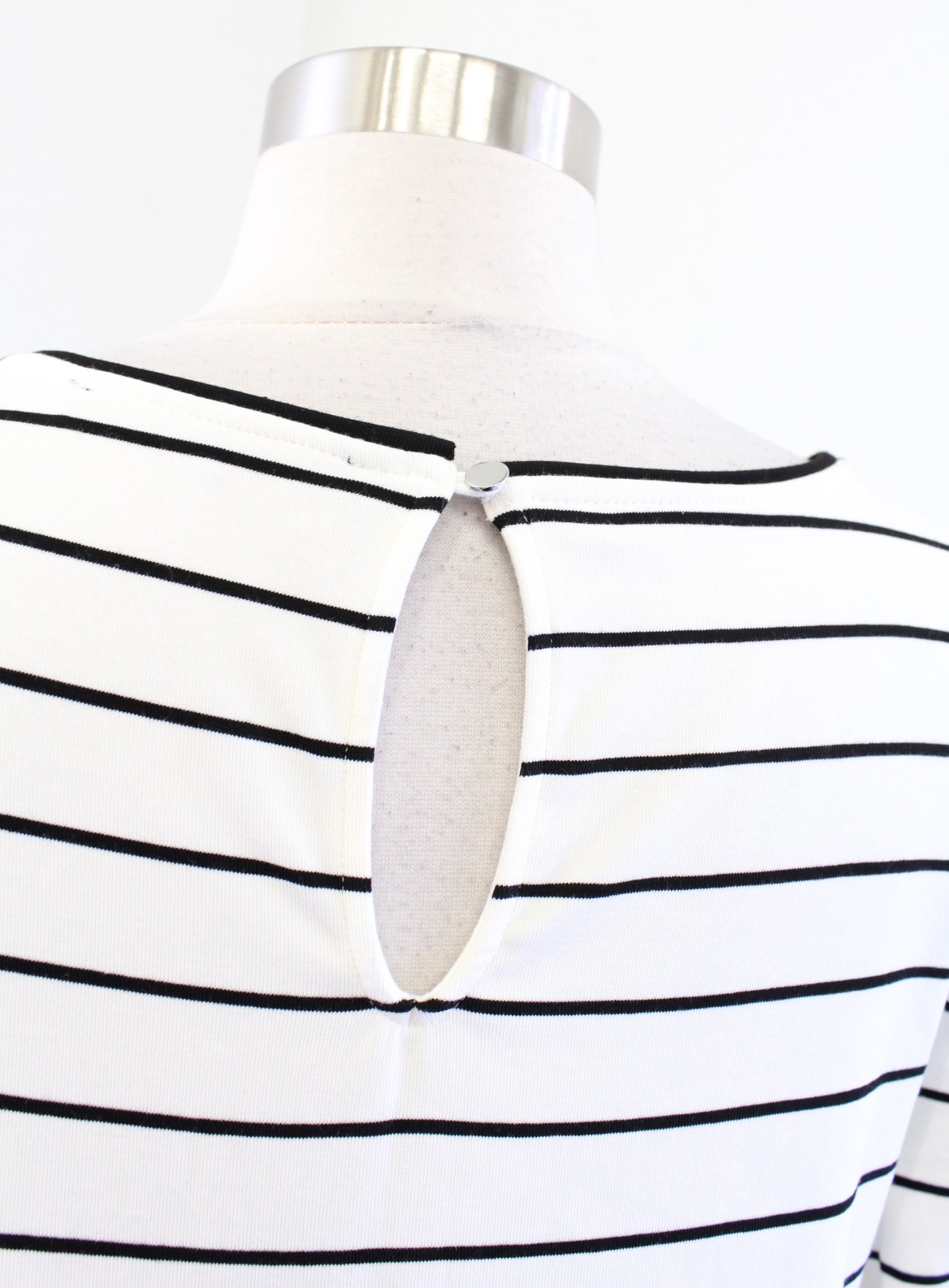 White House Black Market Striped Short Sleeve Knit Tee Shift Dress Size M Ivory