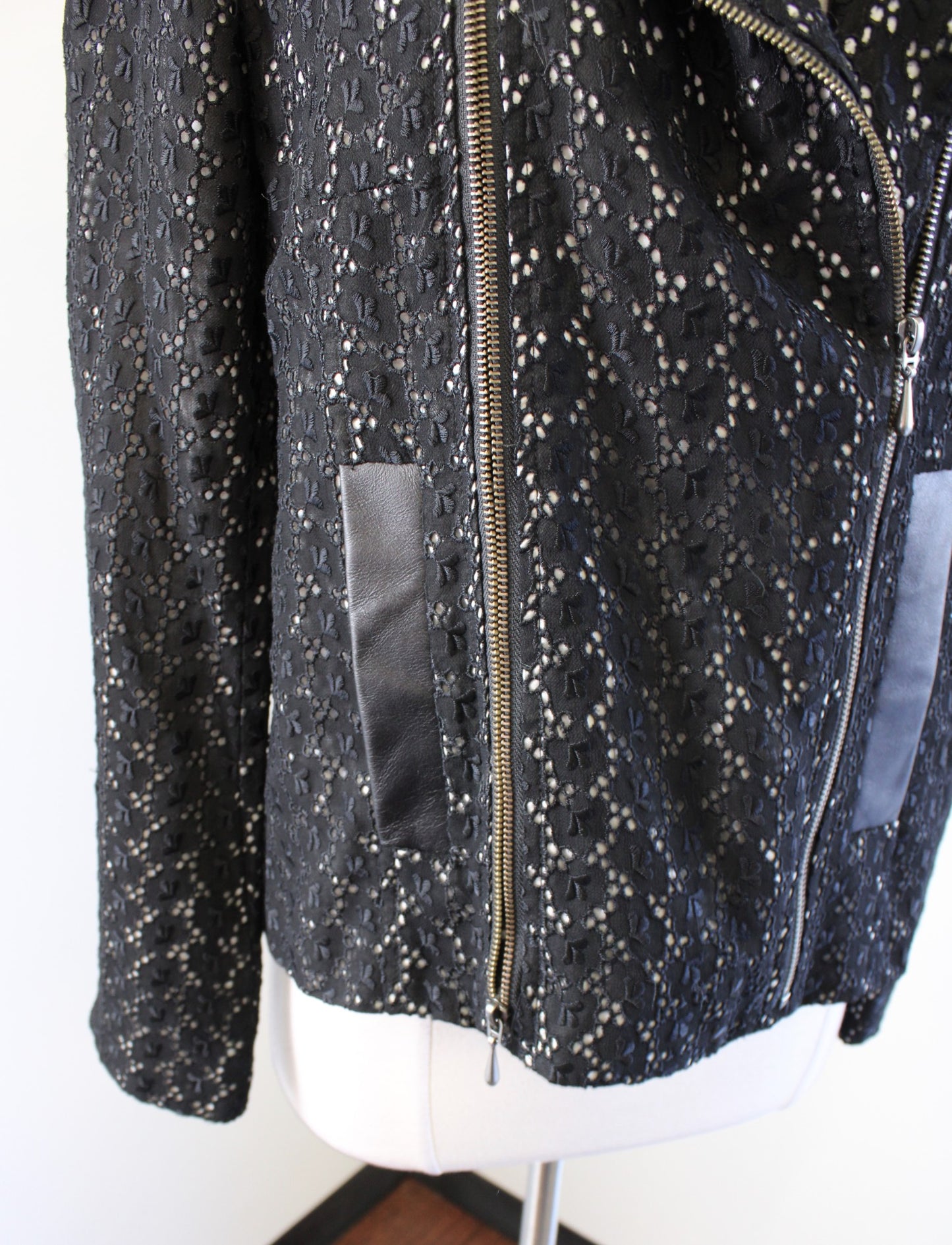 Nanette Lepore Black White Eyelet Lace Leather Trim Zip Up Moto Jacket Size 6