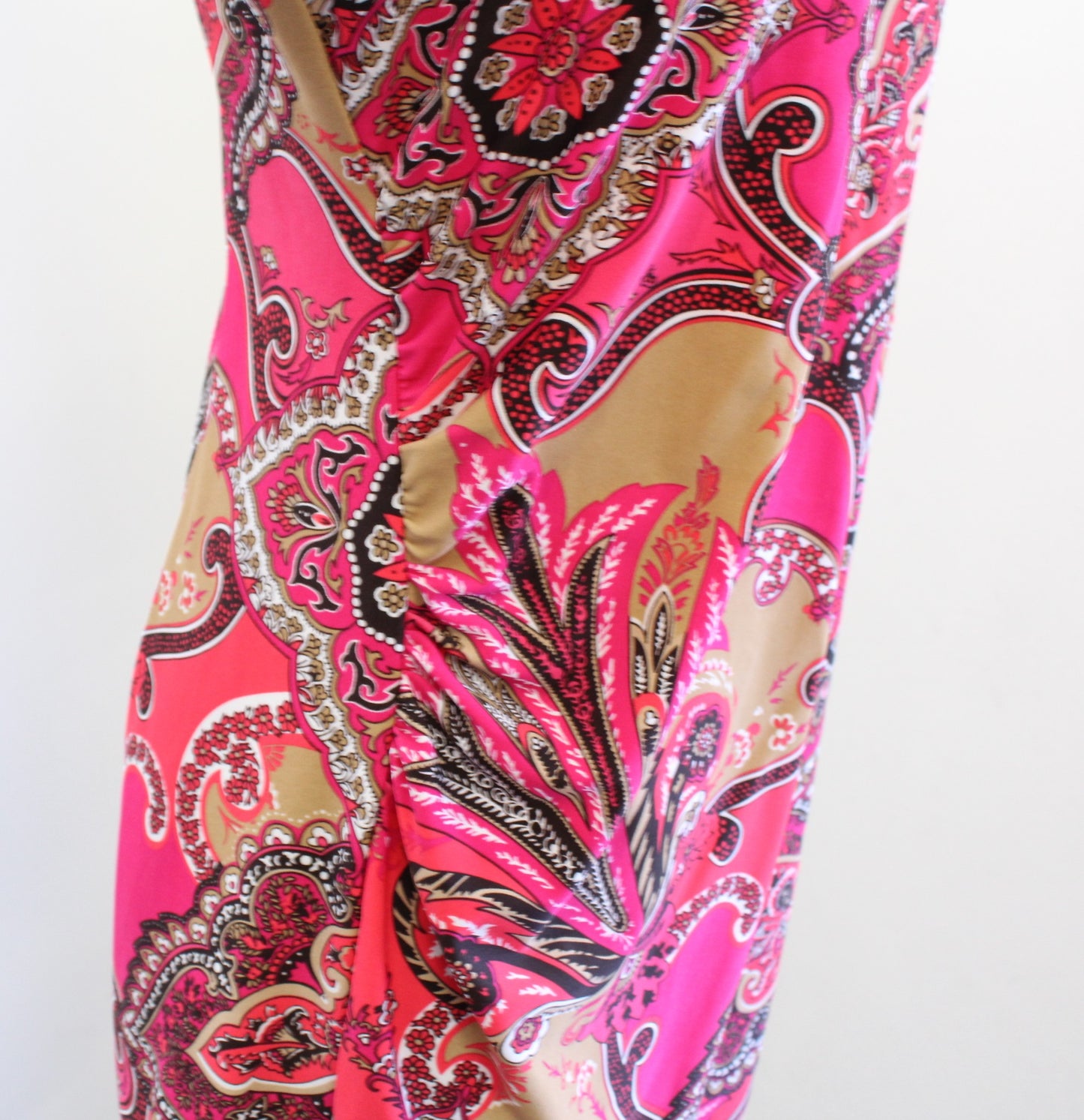 Jude Connally Pink Red Tan Paisley Medallion Print Ruched Jude Cloth Dress sz S