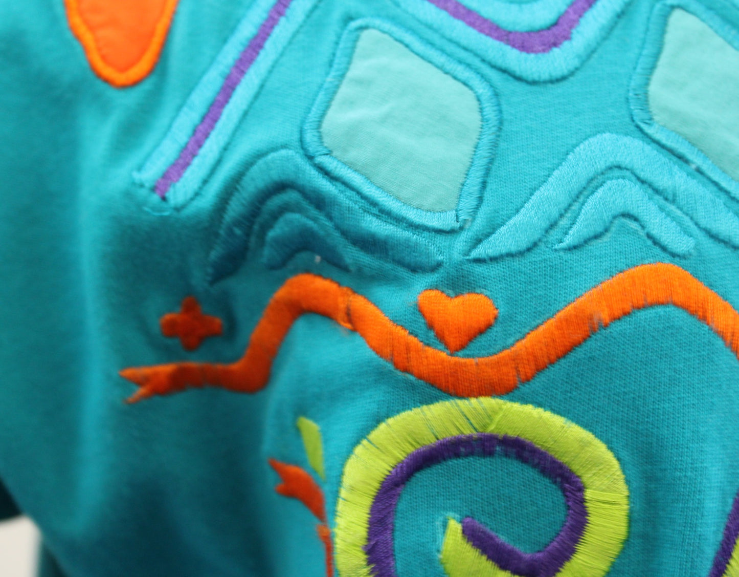 Vtg 90s Teal Blue Geometric Embroidered Tee T Shirt Size XS IB Diffusion Retro