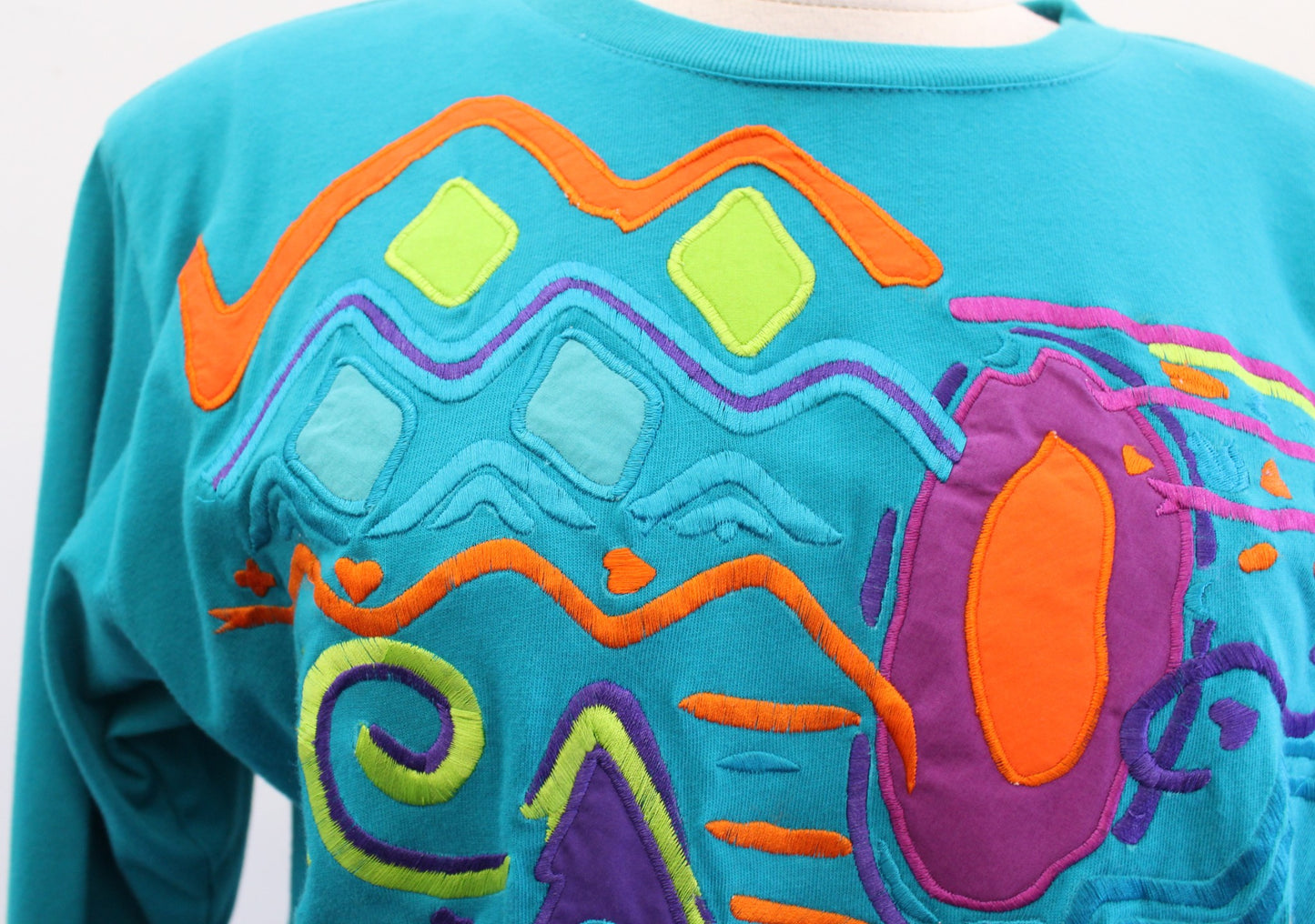 Vtg 90s Teal Blue Geometric Embroidered Tee T Shirt Size XS IB Diffusion Retro